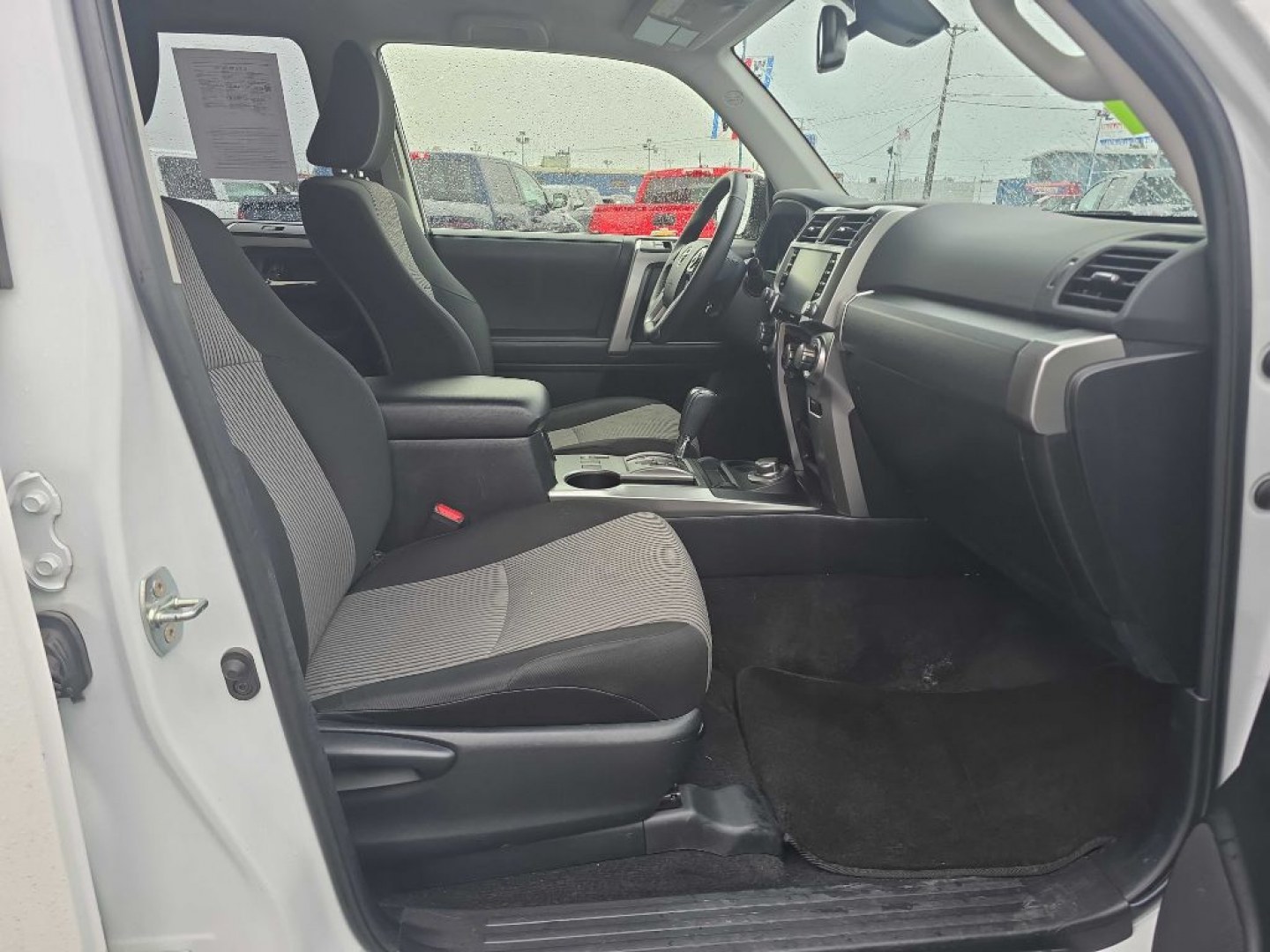 2024 WHITE TOYOTA 4RUNNER SR5/SR5 PREMIUM (JTEMU5JR2R6) with an 4.0L engine, Automatic transmission, located at 2525 S. Cushman, Fairbanks, AK, 99701, (907) 452-5707, 64.824036, -147.712311- Photo#4