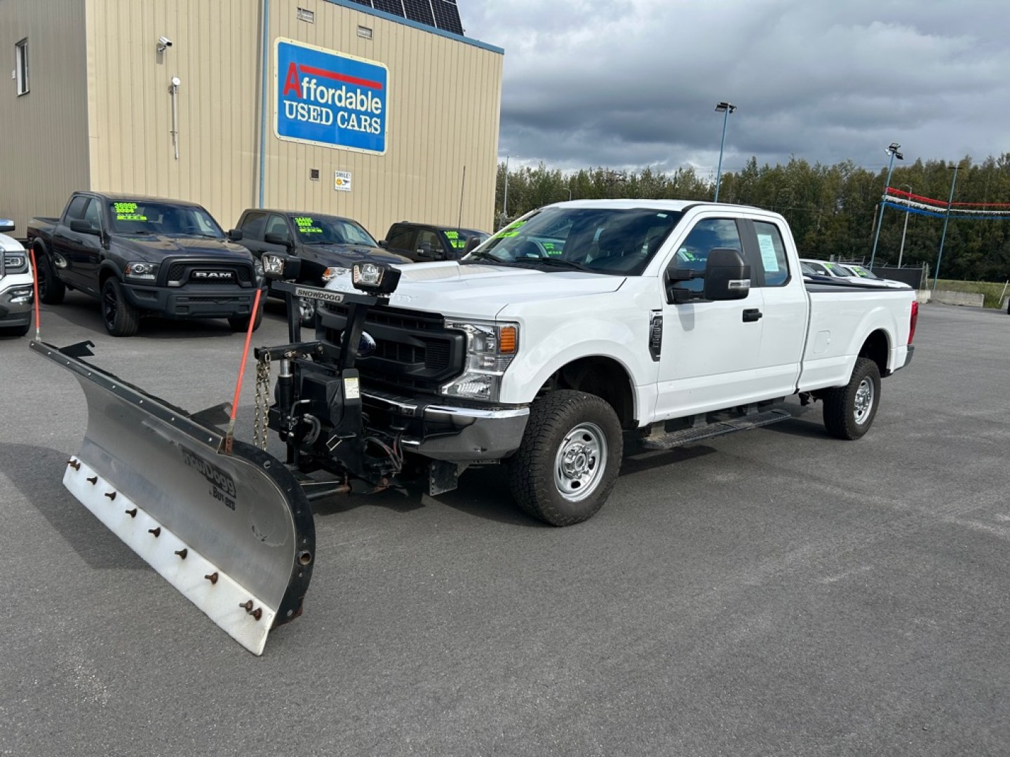 2022 WHITE FORD F250 SUPER DUTY (1FT7X2B60NE) with an 6.2L engine, Automatic transmission, located at 2525 S. Cushman, Fairbanks, AK, 99701, (907) 452-5707, 64.824036, -147.712311- Photo#0