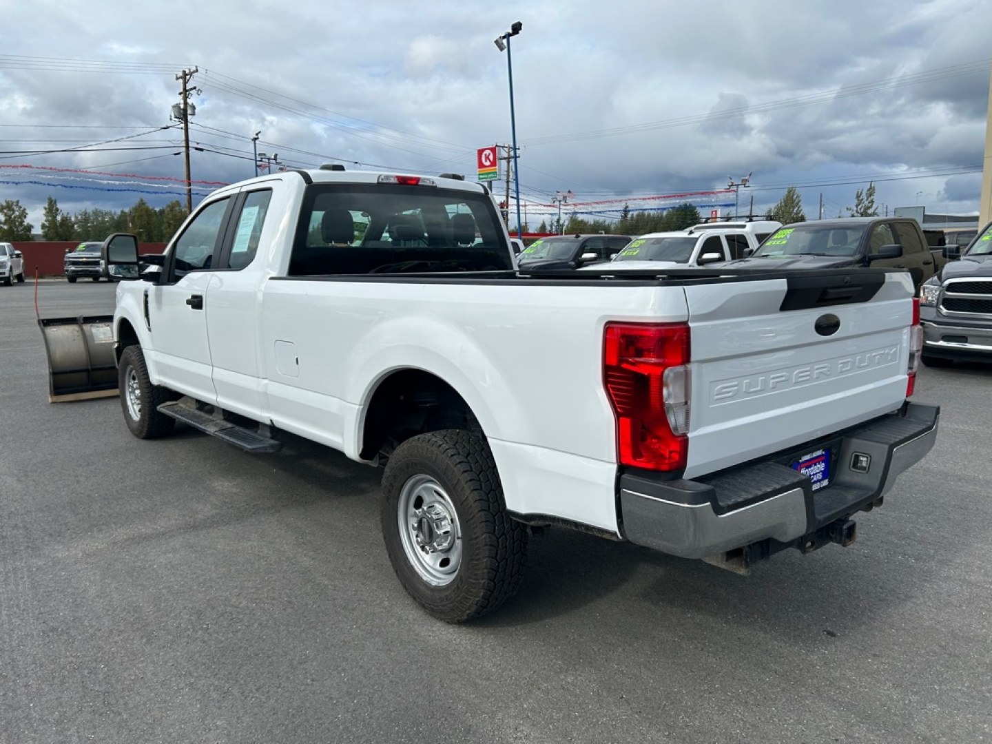 2022 WHITE FORD F250 SUPER DUTY (1FT7X2B60NE) with an 6.2L engine, Automatic transmission, located at 2525 S. Cushman, Fairbanks, AK, 99701, (907) 452-5707, 64.824036, -147.712311- Photo#3