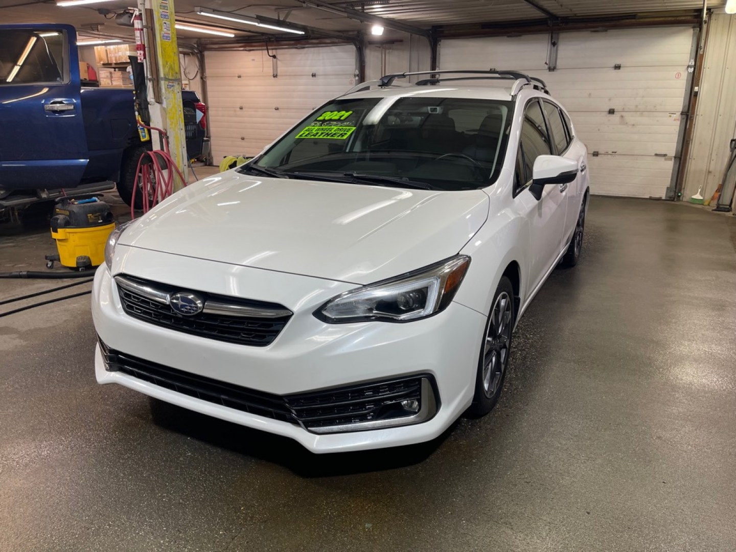 2021 WHITE SUBARU IMPREZA LIMITED (4S3GTAT67M3) with an 2.0L engine, Continuously Variable transmission, located at 2525 S. Cushman, Fairbanks, AK, 99701, (907) 452-5707, 64.824036, -147.712311- Photo#1
