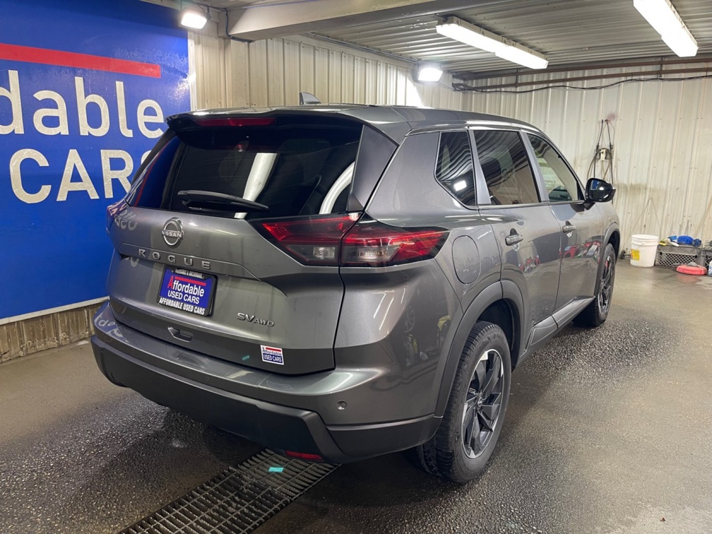 2024 GRAY NISSAN ROGUE SV (5N1BT3BBXRC) with an 1.5L engine, Continuously Variable transmission, located at 2525 S. Cushman, Fairbanks, AK, 99701, (907) 452-5707, 64.824036, -147.712311- Photo#2