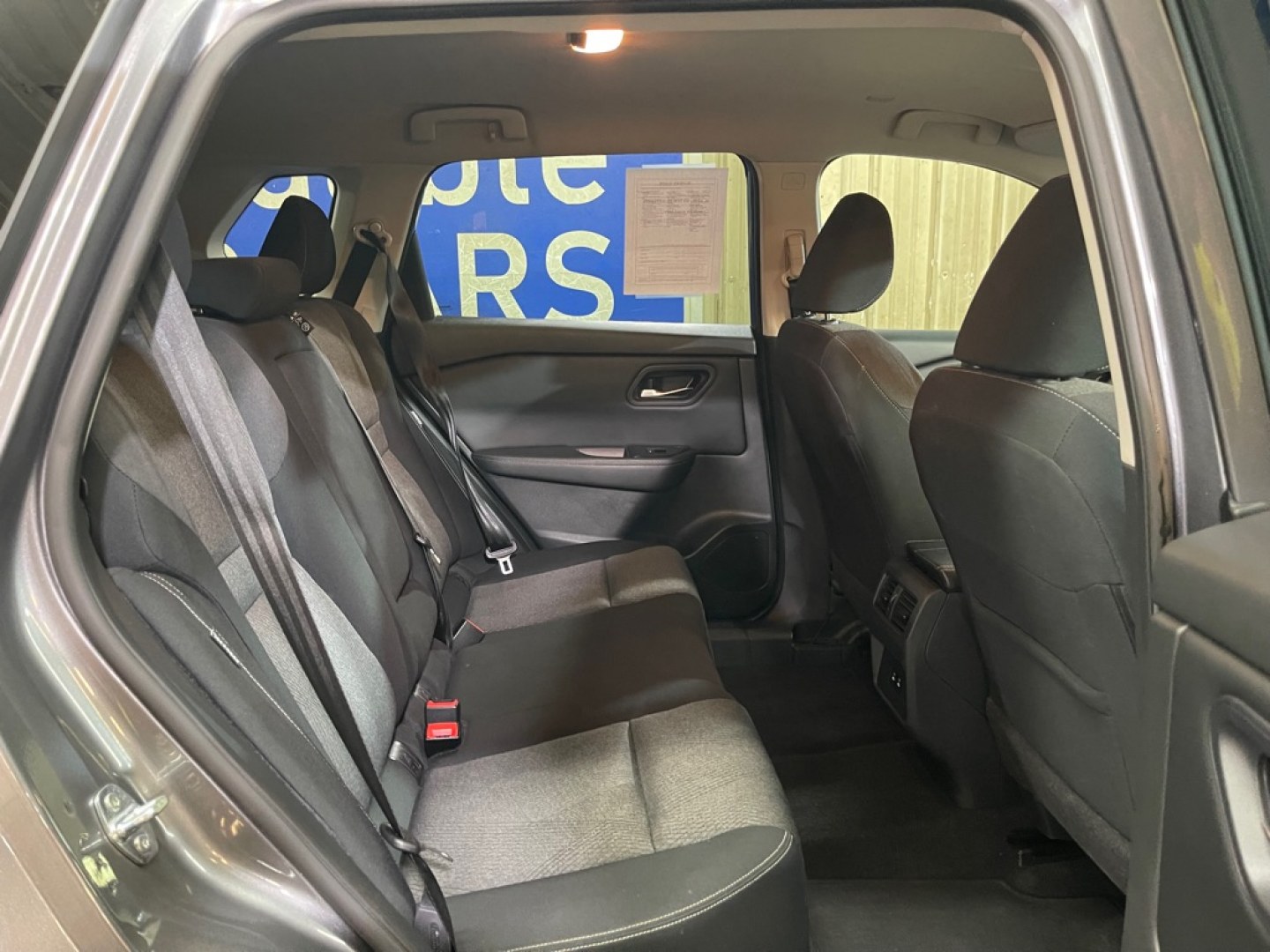 2024 GRAY NISSAN ROGUE SV (5N1BT3BB4RC) with an 1.5L engine, Continuously Variable transmission, located at 2525 S. Cushman, Fairbanks, AK, 99701, (907) 452-5707, 64.824036, -147.712311- Photo#4