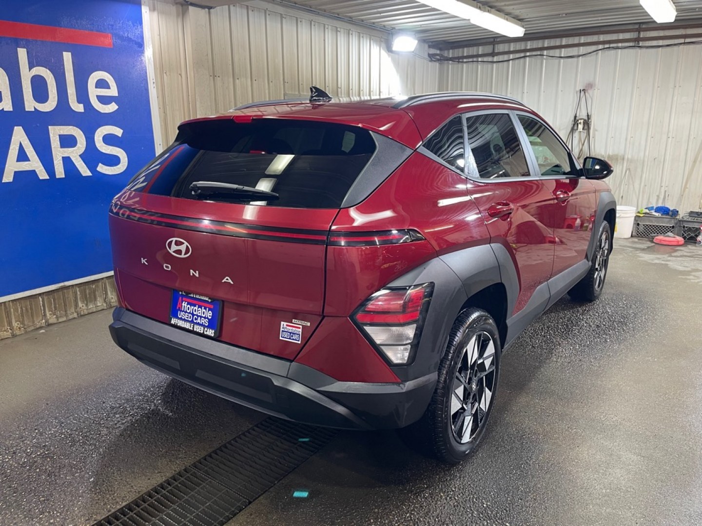 2025 RED HYUNDAI KONA SEL (KM8HBCAB2SU) with an 2.0L engine, Continuously Variable transmission, located at 2525 S. Cushman, Fairbanks, AK, 99701, (907) 452-5707, 64.824036, -147.712311- Photo#2
