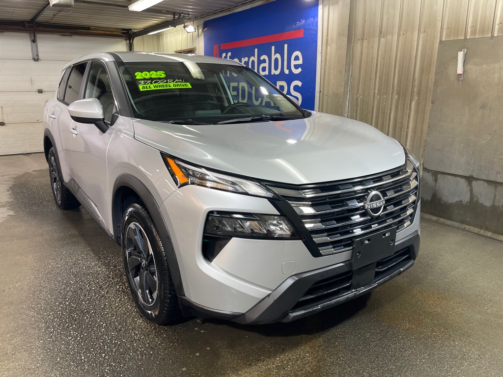 photo of 2025 NISSAN ROGUE SV