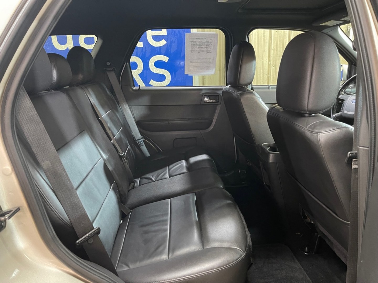 2011 TAN FORD ESCAPE LIMITED (1FMCU9EG3BK) with an 3.0L engine, Automatic transmission, located at 2525 S. Cushman, Fairbanks, AK, 99701, (907) 452-5707, 64.824036, -147.712311- Photo#4