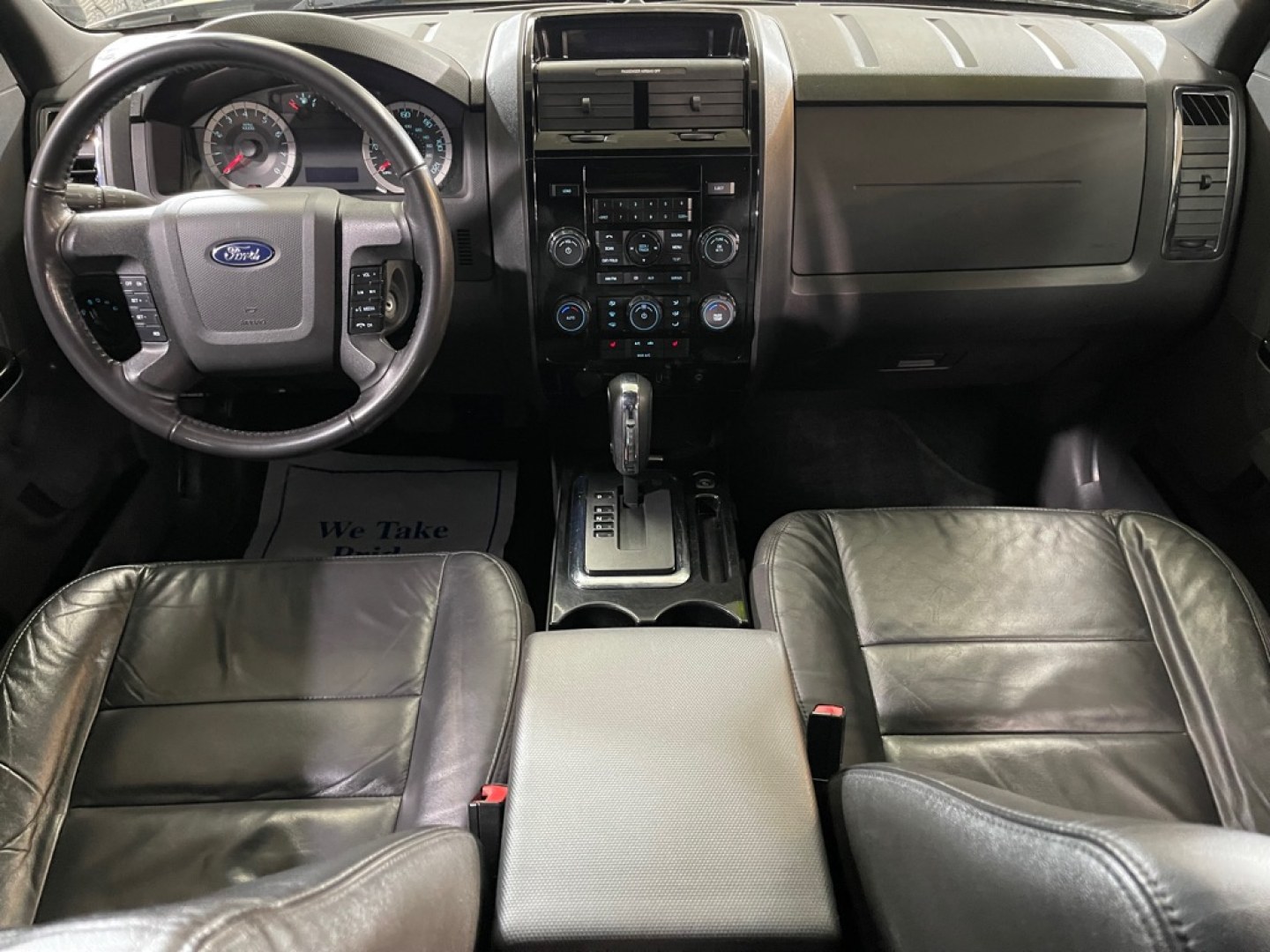 2011 TAN FORD ESCAPE LIMITED (1FMCU9EG3BK) with an 3.0L engine, Automatic transmission, located at 2525 S. Cushman, Fairbanks, AK, 99701, (907) 452-5707, 64.824036, -147.712311- Photo#5