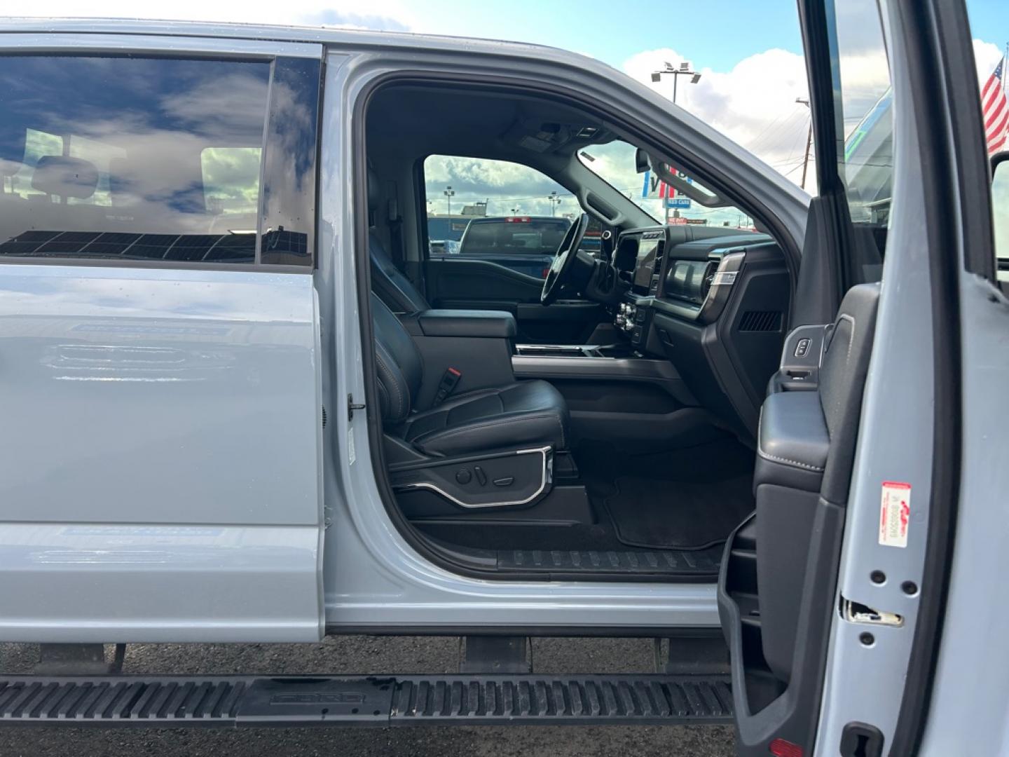 2024 GRAY FORD F250 LARIAT SUPER DUTY (1FT8W2BT2RE) with an 6.7L engine, Automatic transmission, located at 2525 S. Cushman, Fairbanks, AK, 99701, (907) 452-5707, 64.824036, -147.712311- Photo#4