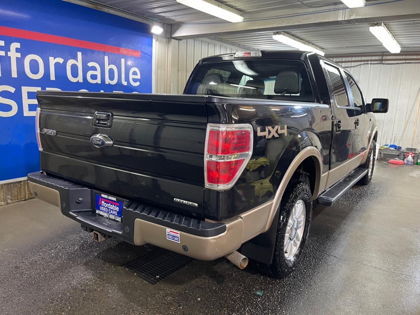 2013 BLACK FORD F150 SUPERCREW (1FTFW1EF2DK) with an 5.0L engine, Automatic transmission, located at 2525 S. Cushman, Fairbanks, AK, 99701, (907) 452-5707, 64.824036, -147.712311- Photo#2