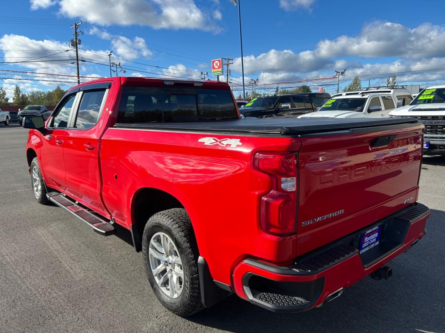 2021 RED CHEVROLET SILVERADO 1500 RST (3GCUYEEL3MG) with an 6.2L engine, Automatic transmission, located at 2525 S. Cushman, Fairbanks, AK, 99701, (907) 452-5707, 64.824036, -147.712311- Photo#3