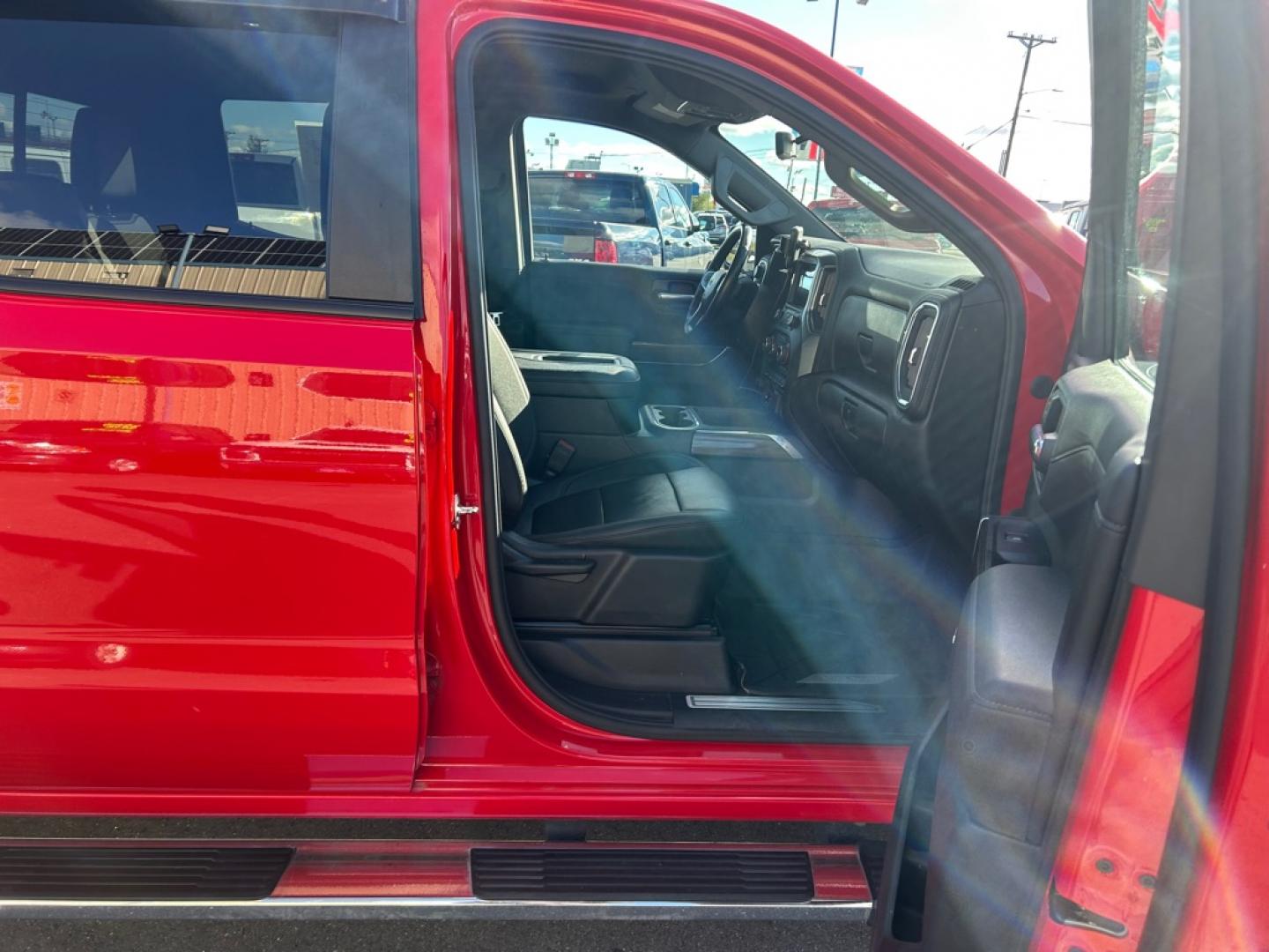 2021 RED CHEVROLET SILVERADO 1500 RST (3GCUYEEL3MG) with an 6.2L engine, Automatic transmission, located at 2525 S. Cushman, Fairbanks, AK, 99701, (907) 452-5707, 64.824036, -147.712311- Photo#4