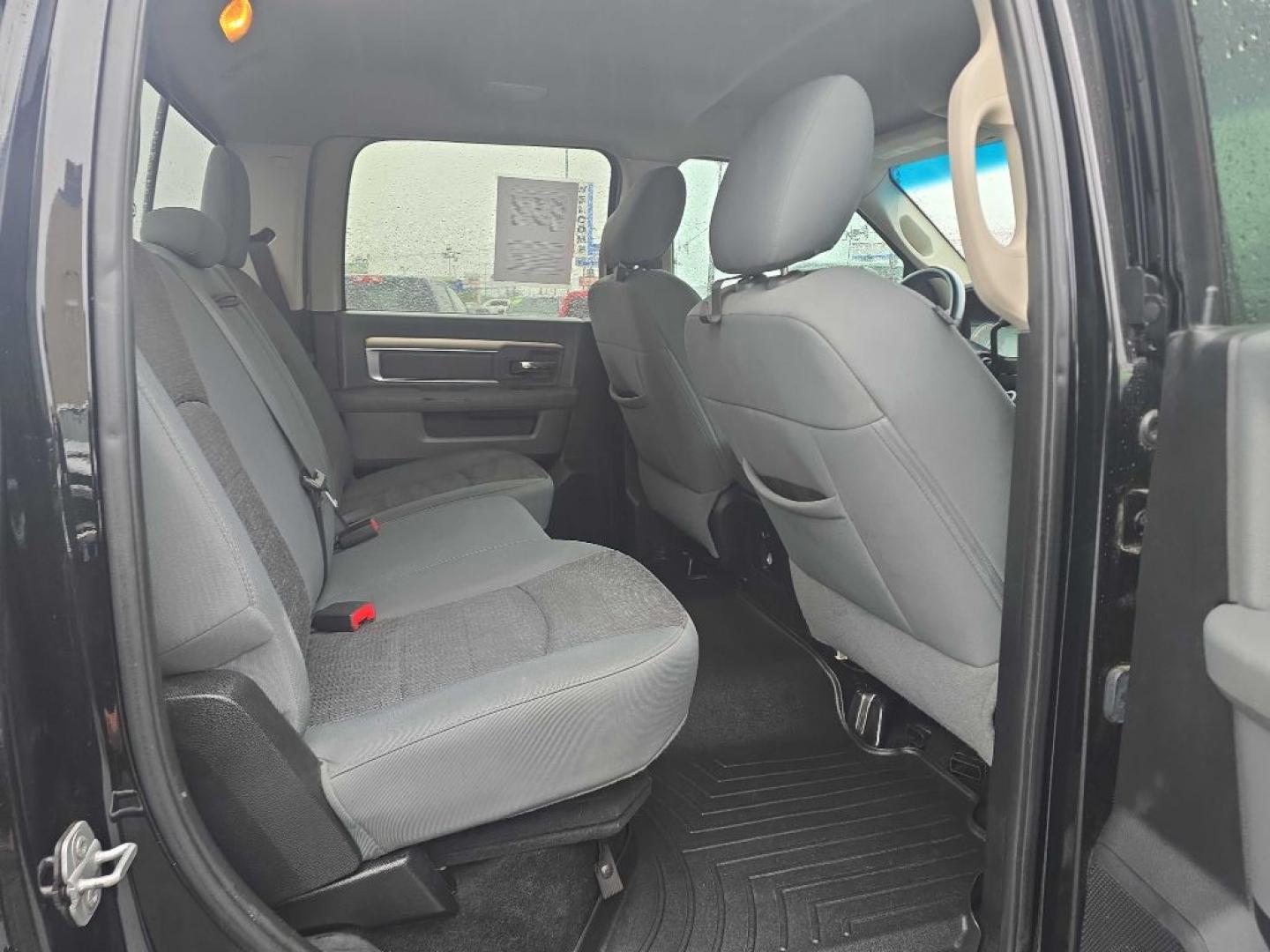 2015 BLACK RAM 2500 SLT (3C6UR5DJ2FG) with an 6.4L engine, Automatic transmission, located at 2525 S. Cushman, Fairbanks, AK, 99701, (907) 452-5707, 64.824036, -147.712311- Photo#1