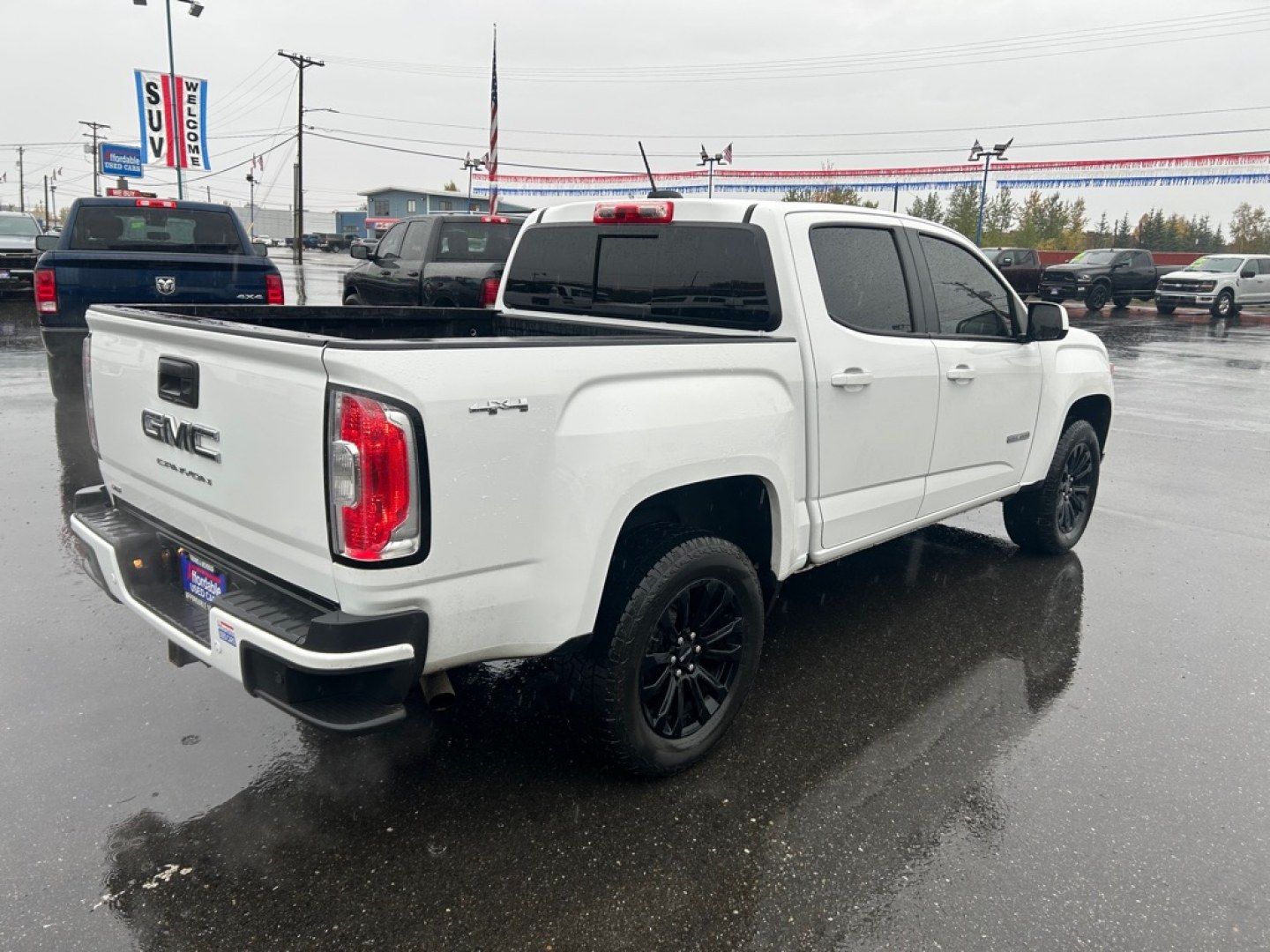 2021 WHITE GMC CANYON ELEVATION (1GTG6CEN7M1) with an 3.6L engine, Automatic transmission, located at 2525 S. Cushman, Fairbanks, AK, 99701, (907) 452-5707, 64.824036, -147.712311- Photo#2