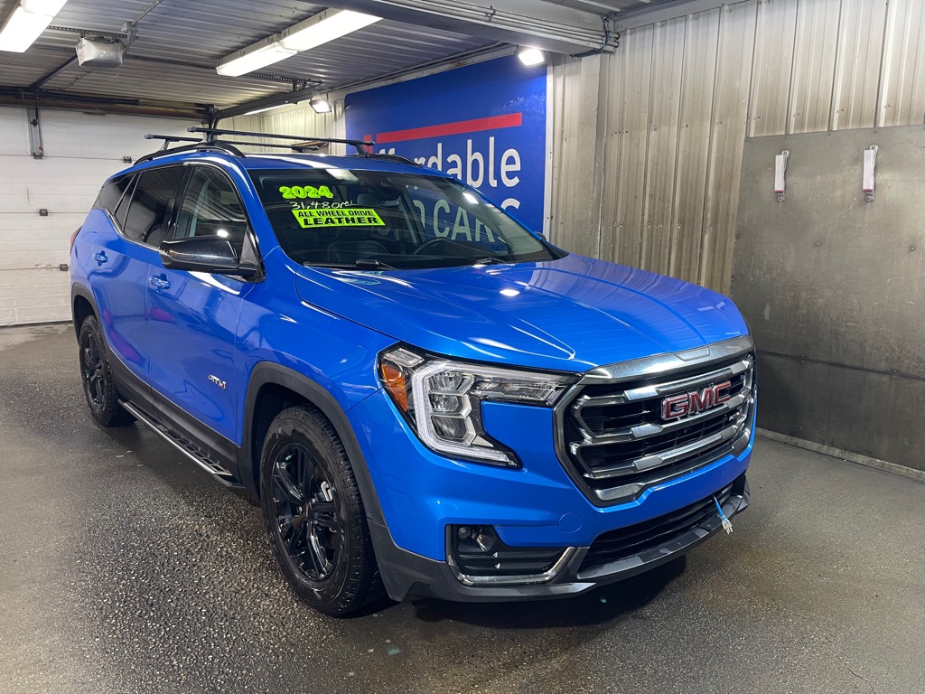photo of 2024 GMC TERRAIN AT4