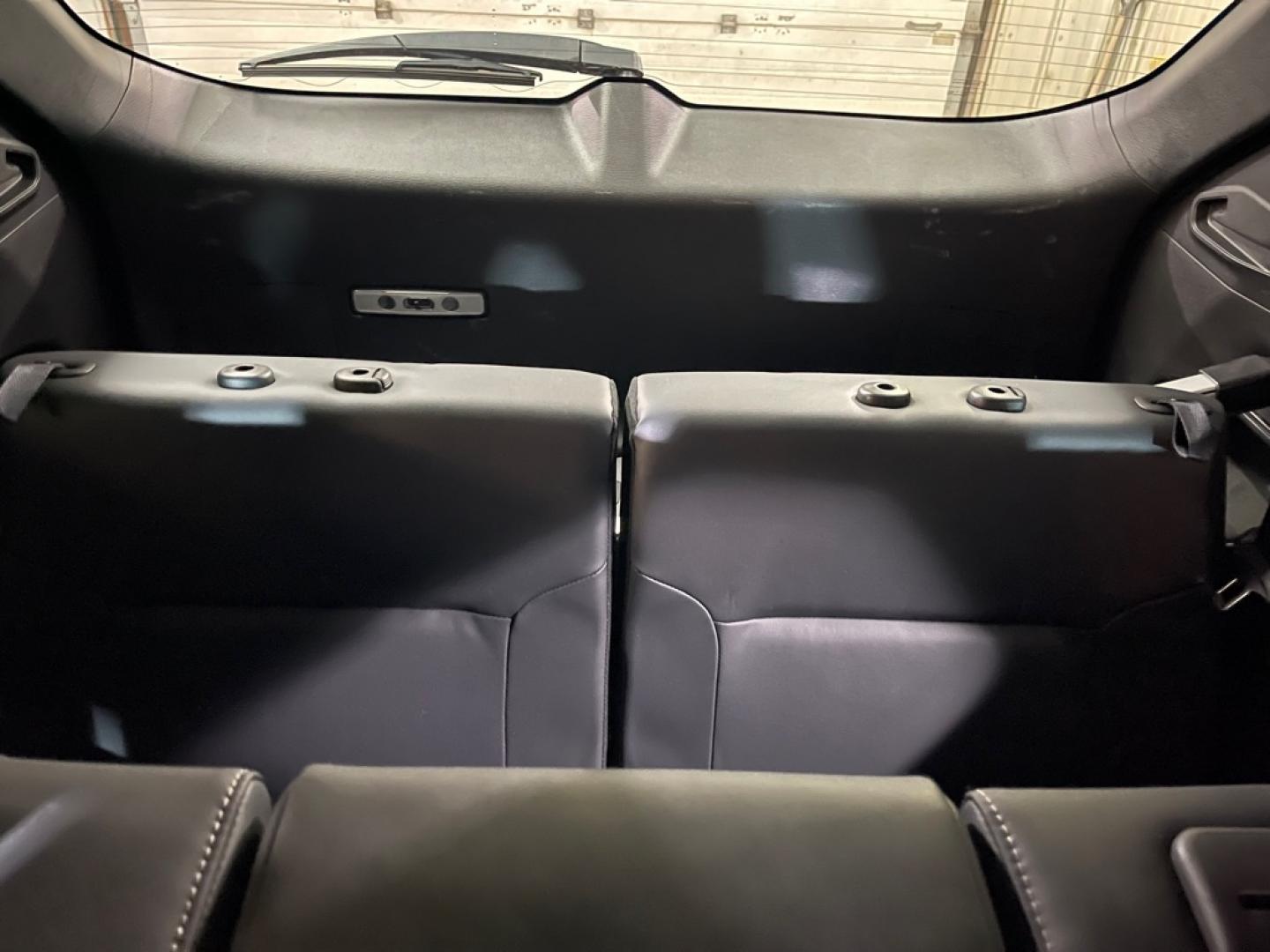 2023 SILVER MITSUBISHI OUTLANDER SE (JA4J3UA86PZ) with an 2.5L engine, Continuously Variable transmission, located at 2525 S. Cushman, Fairbanks, AK, 99701, (907) 452-5707, 64.824036, -147.712311- Photo#6