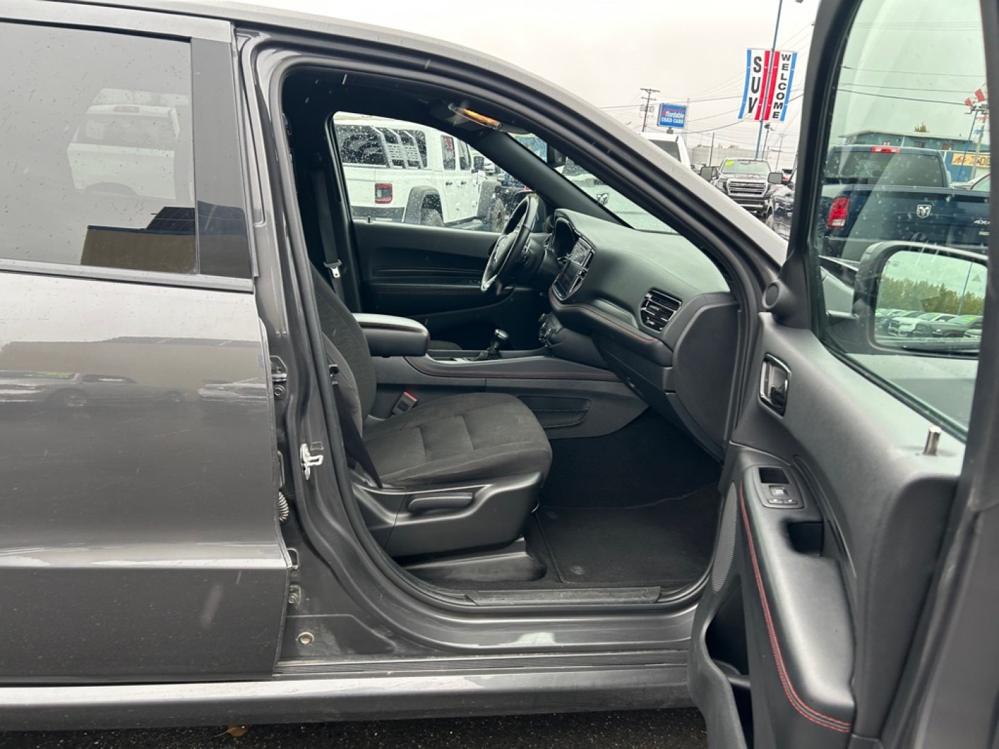 2025 GREY DODGE DURANGO GT (1C4RDJDG9SC) with an 3.6L engine, Automatic transmission, located at 2525 S. Cushman, Fairbanks, AK, 99701, (907) 452-5707, 64.824036, -147.712311- Photo#4
