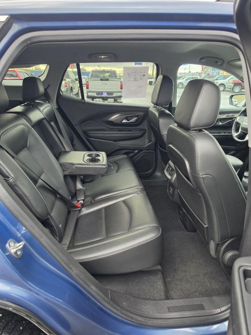 2024 BLUE GMC TERRAIN SLT (3GKALVEG0RL) with an 1.5L engine, Automatic transmission, located at 2525 S. Cushman, Fairbanks, AK, 99701, (907) 452-5707, 64.824036, -147.712311- Photo#5