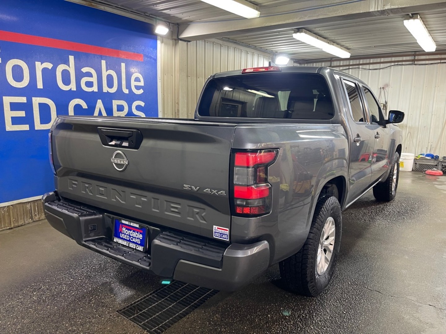 2024 GRAY NISSAN FRONTIER SV (1N6ED1EK4RN) with an 3.8L engine, Automatic transmission, located at 2525 S. Cushman, Fairbanks, AK, 99701, (907) 452-5707, 64.824036, -147.712311- Photo#2