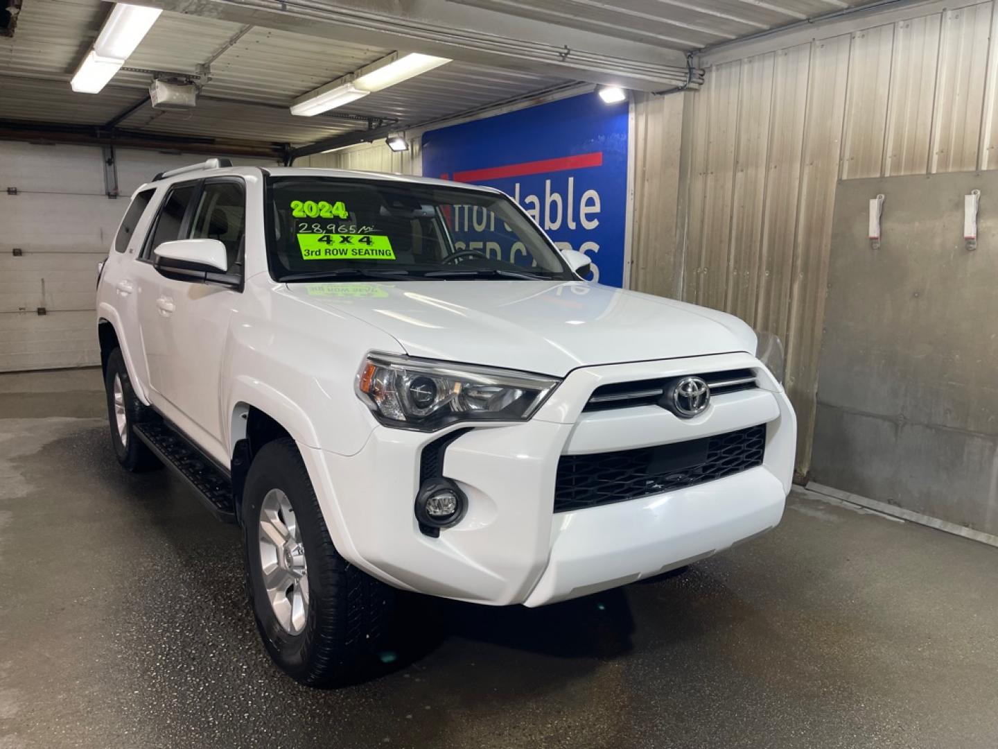2024 WHITE TOYOTA 4RUNNER SR5/SR5 PREMIUM (JTEMU5JR2R6) with an 4.0L engine, Automatic transmission, located at 2525 S. Cushman, Fairbanks, AK, 99701, (907) 452-5707, 64.824036, -147.712311- Photo#0