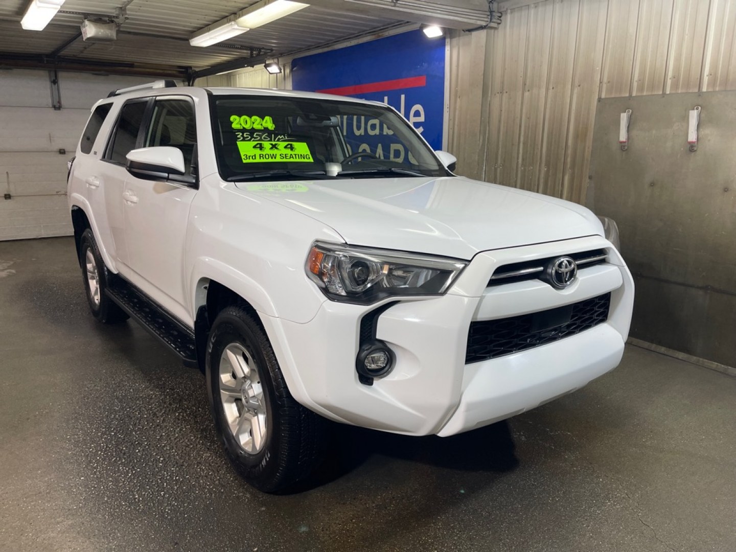 2024 WHITE TOYOTA 4RUNNER SR5/SR5 PREMIUM (JTEMU5JR0R6) with an 4.0L engine, Automatic transmission, located at 2525 S. Cushman, Fairbanks, AK, 99701, (907) 452-5707, 64.824036, -147.712311- Photo#0
