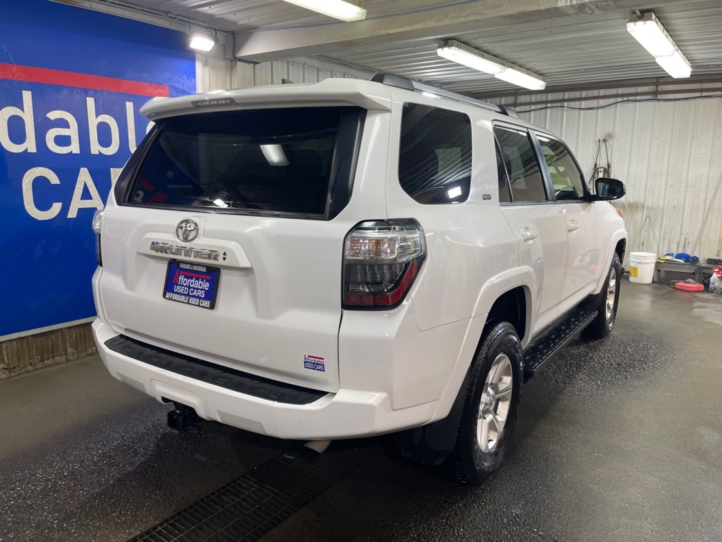 2024 WHITE TOYOTA 4RUNNER SR5/SR5 PREMIUM (JTEMU5JR0R6) with an 4.0L engine, Automatic transmission, located at 2525 S. Cushman, Fairbanks, AK, 99701, (907) 452-5707, 64.824036, -147.712311- Photo#2