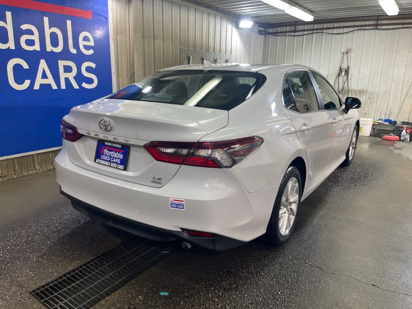 2024 WHITE TOYOTA CAMRY LE (4T1R11BK6RU) with an 2.5L engine, Automatic transmission, located at 2525 S. Cushman, Fairbanks, AK, 99701, (907) 452-5707, 64.824036, -147.712311- Photo#2