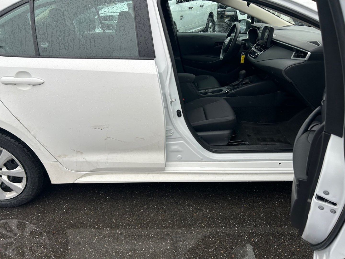 2024 WHITE TOYOTA COROLLA LE (5YFB4MDE8RP) with an 2.0L engine, Continuously Variable transmission, located at 2525 S. Cushman, Fairbanks, AK, 99701, (907) 452-5707, 64.824036, -147.712311- Photo#3
