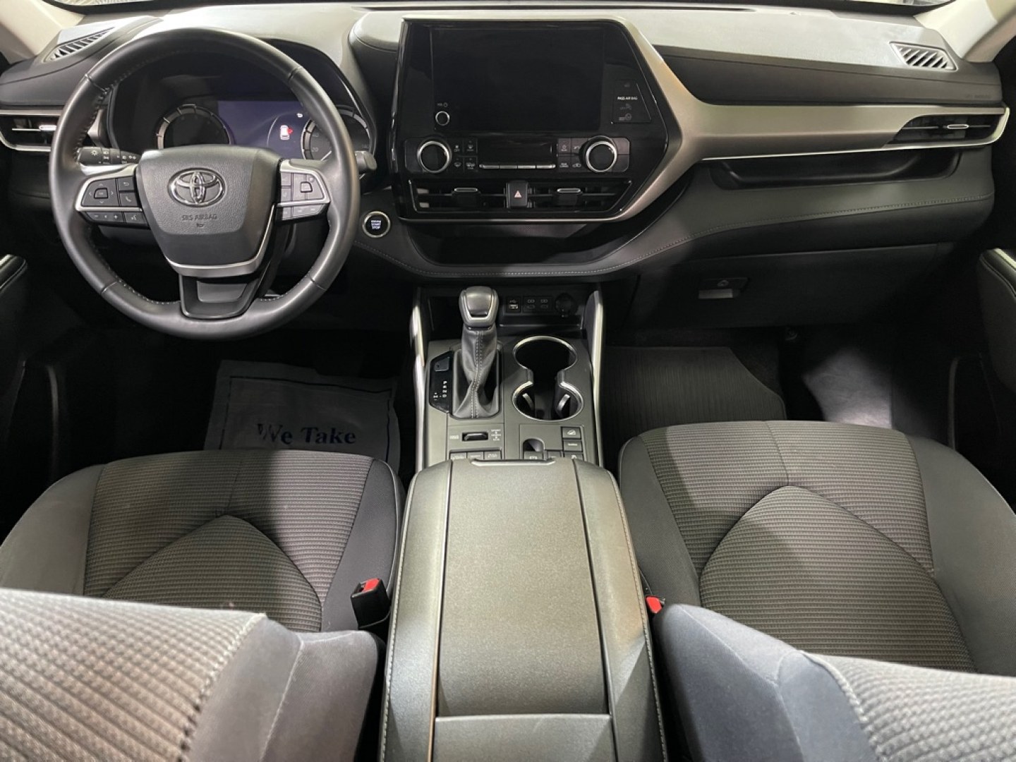2024 BLACK TOYOTA HIGHLANDER LE (5TDKDRBH1RS) with an 2.4L engine, Automatic transmission, located at 2525 S. Cushman, Fairbanks, AK, 99701, (907) 452-5707, 64.824036, -147.712311- Photo#5