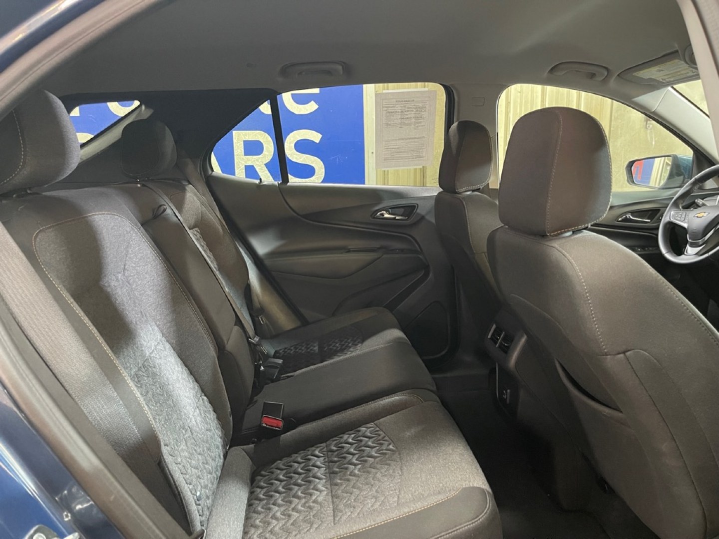 2024 BLUE CHEVROLET EQUINOX LT (3GNAXUEGXRL) with an 1.5L engine, Automatic transmission, located at 2525 S. Cushman, Fairbanks, AK, 99701, (907) 452-5707, 64.824036, -147.712311- Photo#4