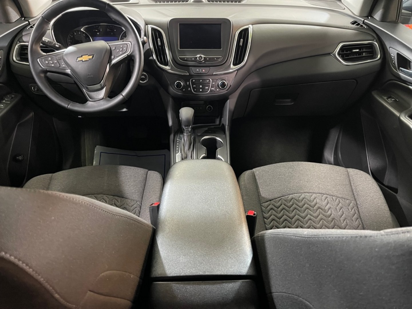 2024 BLUE CHEVROLET EQUINOX LT (3GNAXUEGXRL) with an 1.5L engine, Automatic transmission, located at 2525 S. Cushman, Fairbanks, AK, 99701, (907) 452-5707, 64.824036, -147.712311- Photo#5