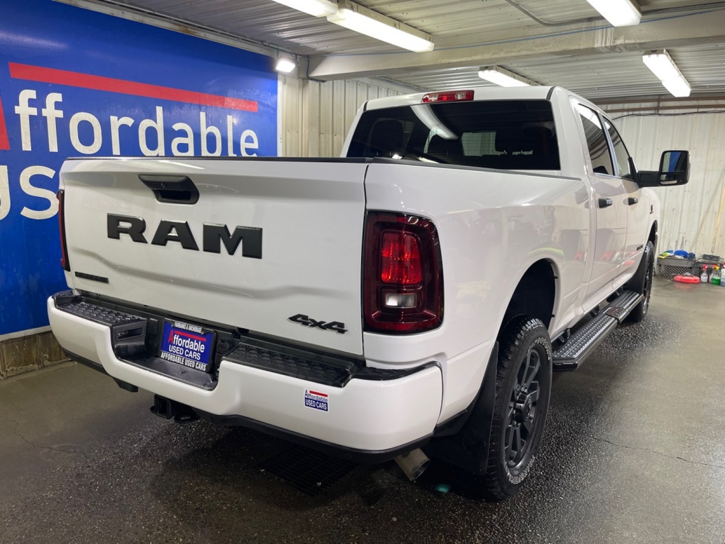 2025 WHITE RAM 3500 BIG HORN (3C63R3DL7SG) with an 6.7L engine, Automatic transmission, located at 2525 S. Cushman, Fairbanks, AK, 99701, (907) 452-5707, 64.824036, -147.712311- Photo#2