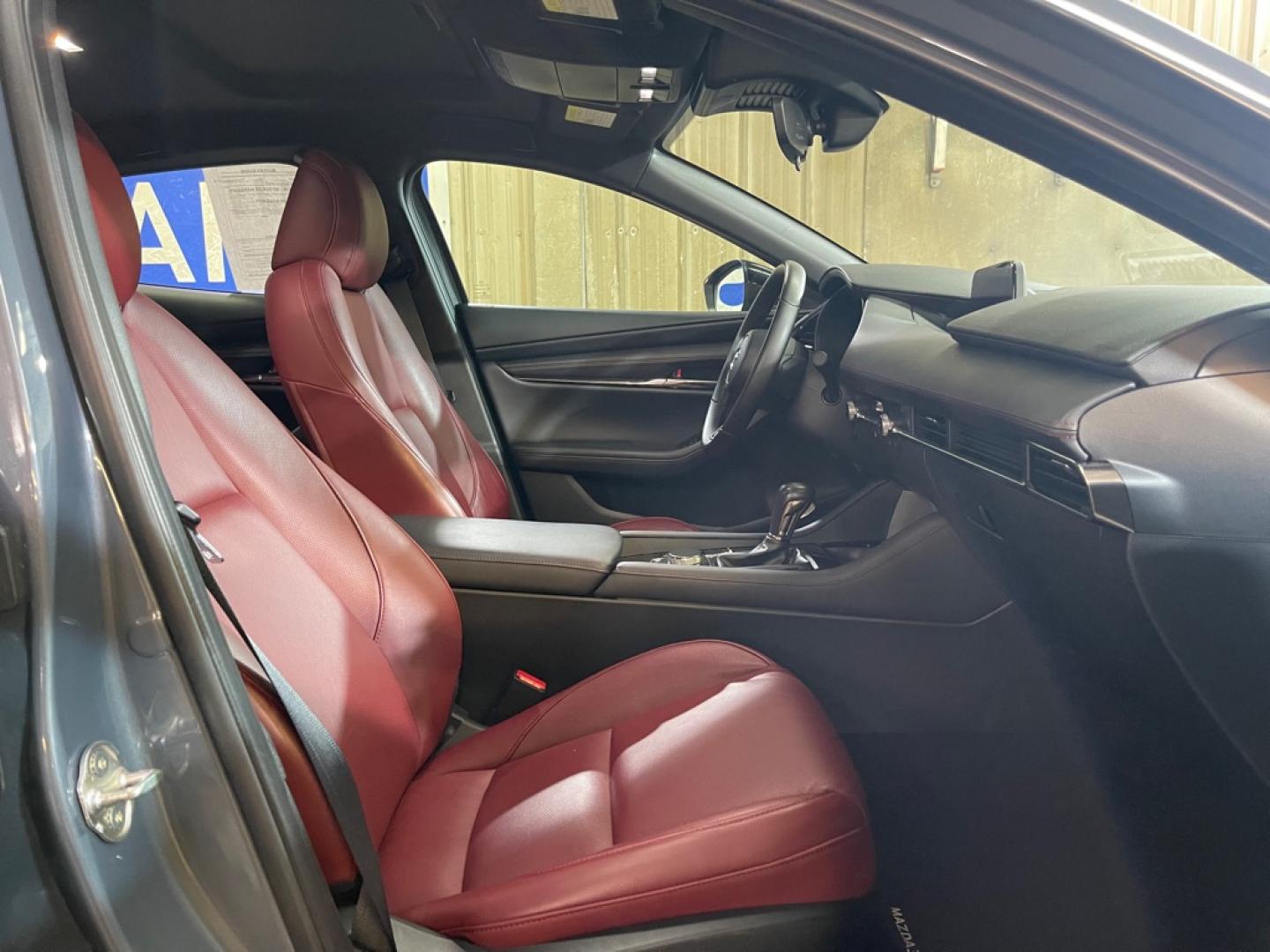 2024 GRAY MAZDA 3 PREFERRED (JM1BPBLM1R1) with an 2.5L engine, Automatic transmission, located at 2525 S. Cushman, Fairbanks, AK, 99701, (907) 452-5707, 64.824036, -147.712311- Photo#3