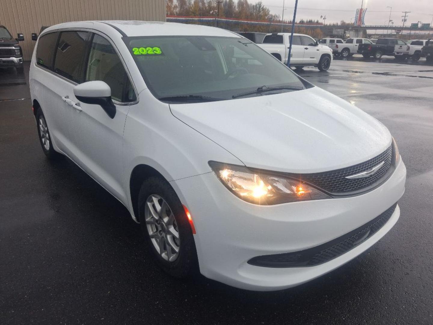 2023 Chrysler Voyager