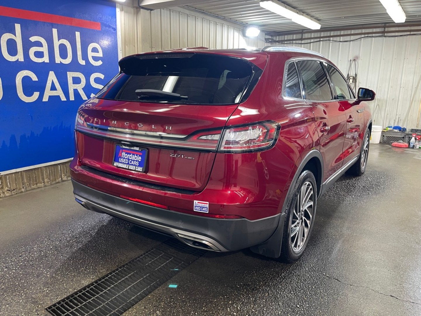 2019 RED LINCOLN NAUTILUS RESERVE (2LMPJ8L93KB) with an 2.0L engine, Automatic transmission, located at 2525 S. Cushman, Fairbanks, AK, 99701, (907) 452-5707, 64.824036, -147.712311- Photo#2