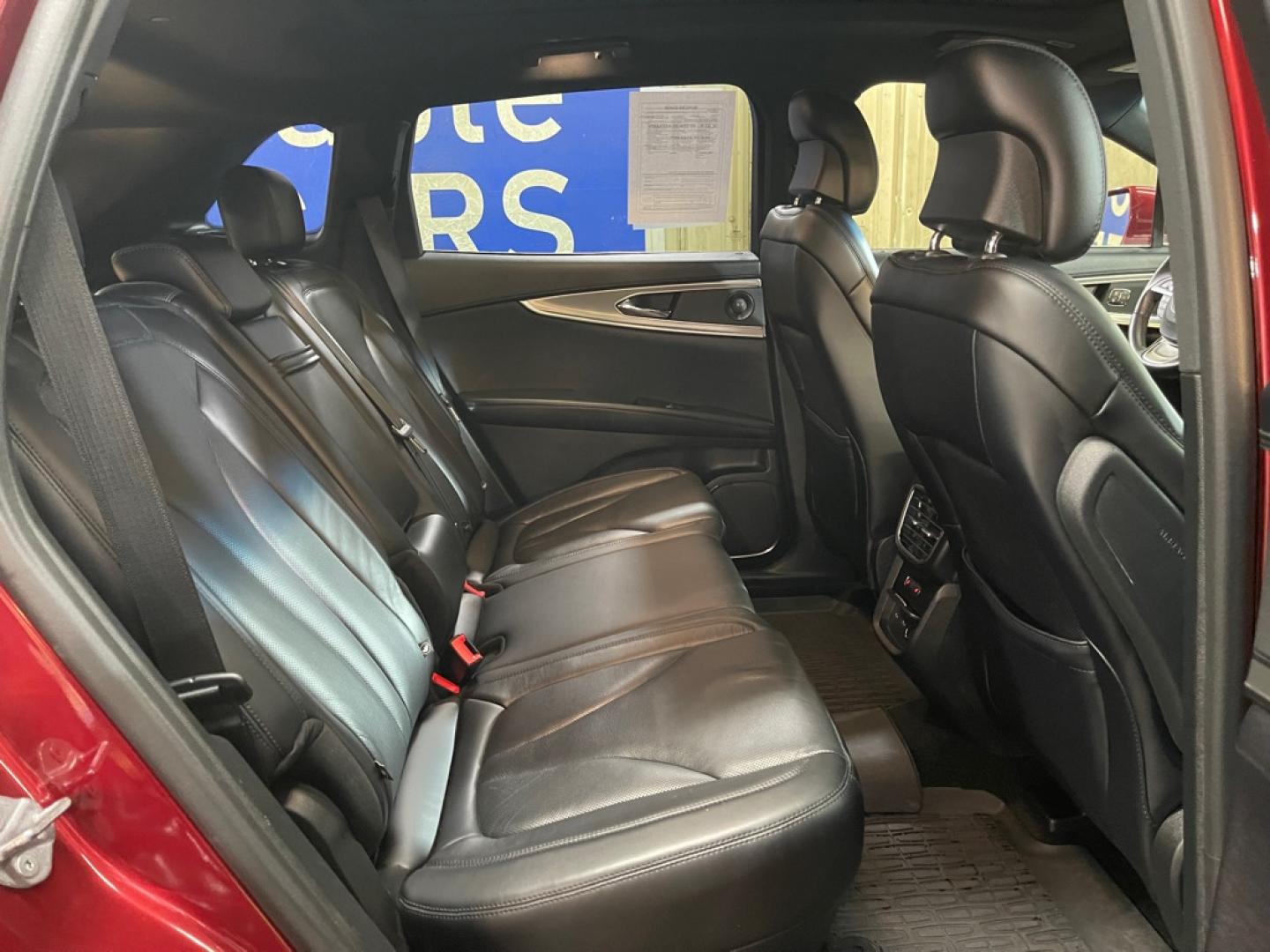 2019 RED LINCOLN NAUTILUS RESERVE (2LMPJ8L93KB) with an 2.0L engine, Automatic transmission, located at 2525 S. Cushman, Fairbanks, AK, 99701, (907) 452-5707, 64.824036, -147.712311- Photo#4