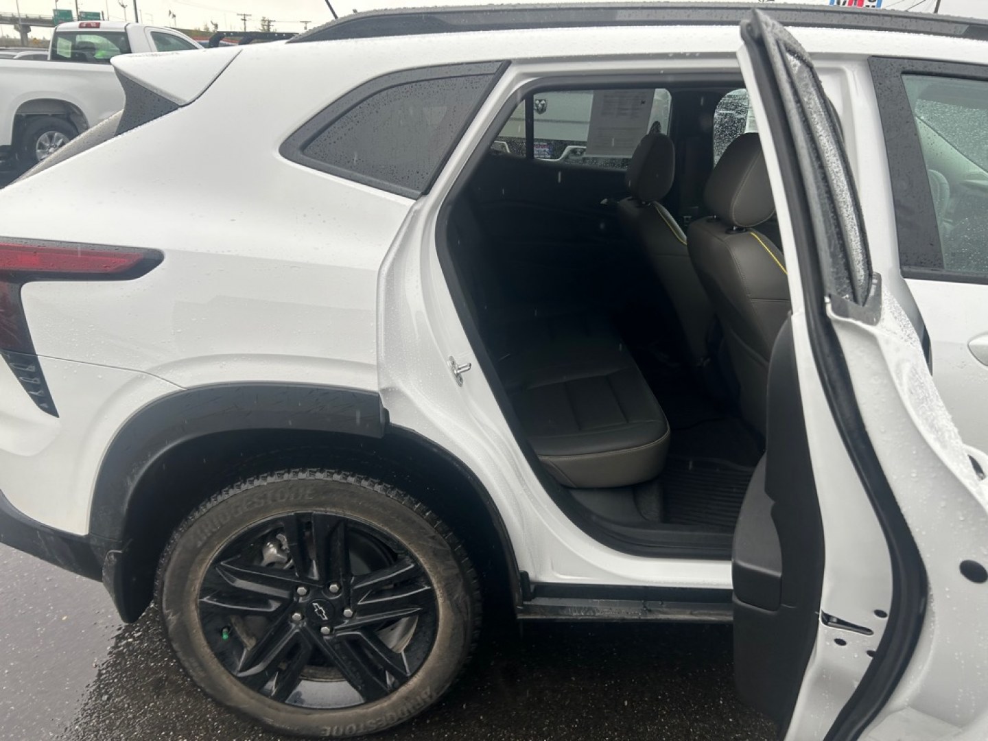 2026 WHITE CHEVROLET TRAX ACTIV (KL77LKEP2TC) with an 1.2L engine, Automatic transmission, located at 2525 S. Cushman, Fairbanks, AK, 99701, (907) 452-5707, 64.824036, -147.712311- Photo#5