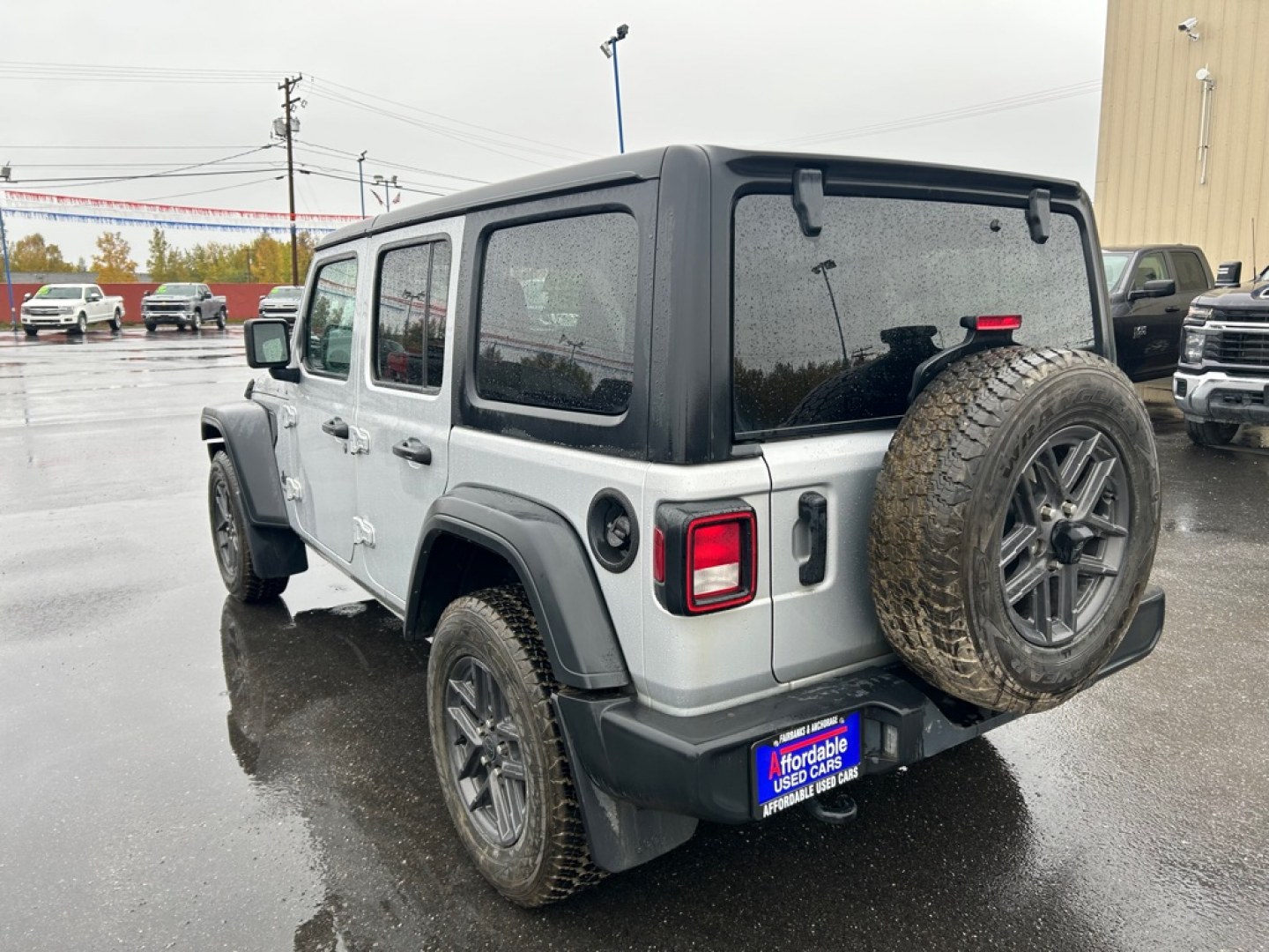 2024 GRAY JEEP WRANGLER SPORT SPORT (1C4PJXDG1RW) with an 3.6L engine, Automatic transmission, located at 2525 S. Cushman, Fairbanks, AK, 99701, (907) 452-5707, 64.824036, -147.712311- Photo#3