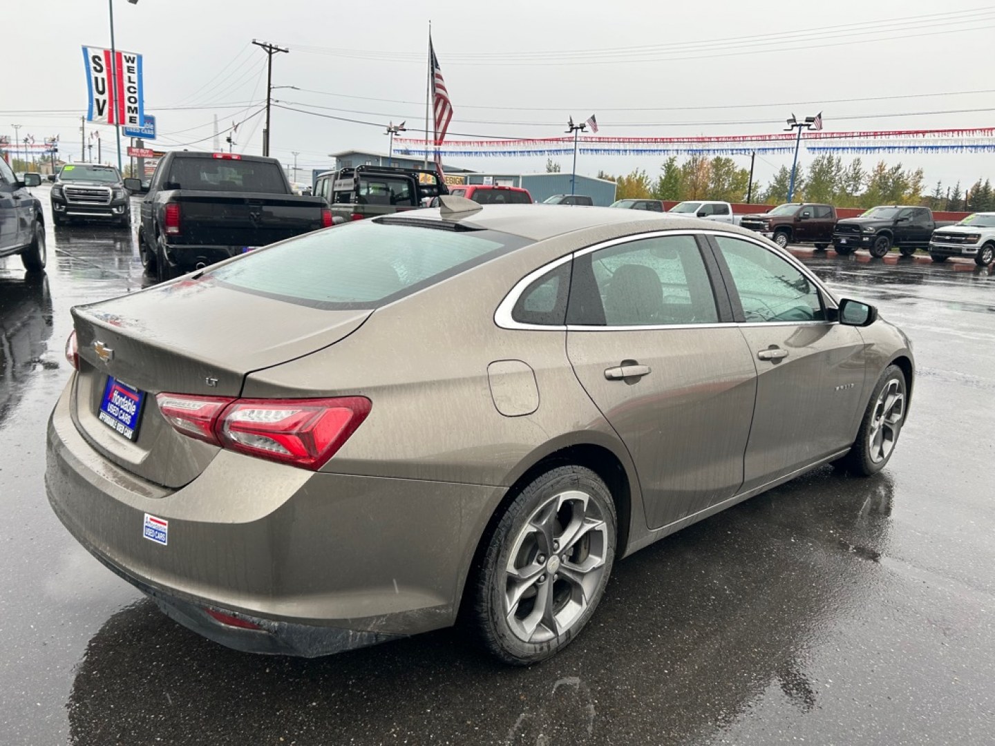 2020 TAN CHEVROLET MALIBU LT (1G1ZD5ST0LF) with an 1.5L engine, Continuously Variable transmission, located at 2525 S. Cushman, Fairbanks, AK, 99701, (907) 452-5707, 64.824036, -147.712311- Photo#2