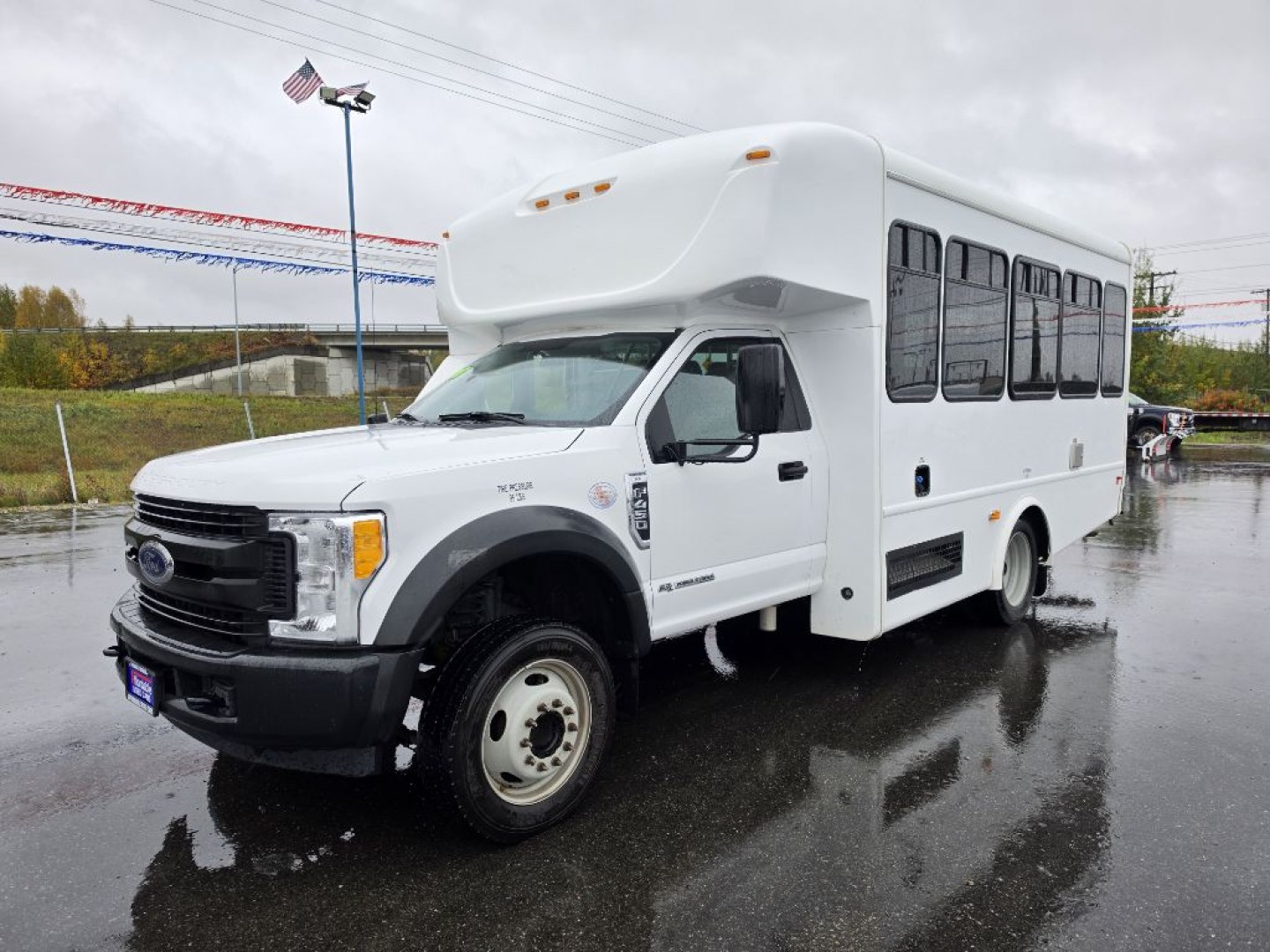 2017 WHITE FORD F450 SUPER DUTY (1FDAF4GT1HE) with an 6.7L engine, Automatic transmission, located at 2525 S. Cushman, Fairbanks, AK, 99701, (907) 452-5707, 64.824036, -147.712311- Photo#1