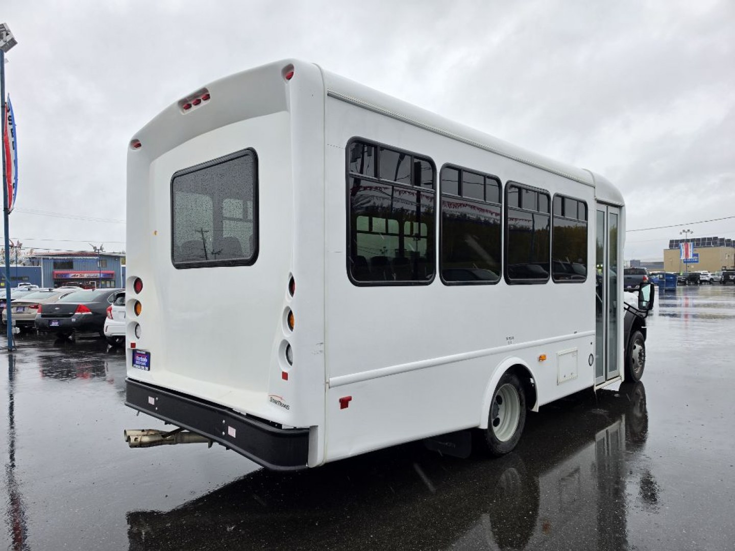2017 WHITE FORD F450 SUPER DUTY (1FDAF4GT1HE) with an 6.7L engine, Automatic transmission, located at 2525 S. Cushman, Fairbanks, AK, 99701, (907) 452-5707, 64.824036, -147.712311- Photo#2