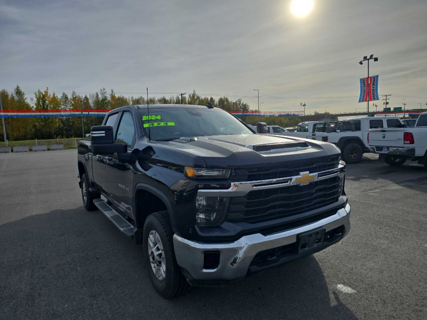 2024 BLUE CHEVROLET SILVERADO 2500 HEAVY DUTY LT (1GC4YNE7XRF) with an 6.6L engine, Automatic transmission, located at 2525 S. Cushman, Fairbanks, AK, 99701, (907) 452-5707, 64.824036, -147.712311- Photo#0