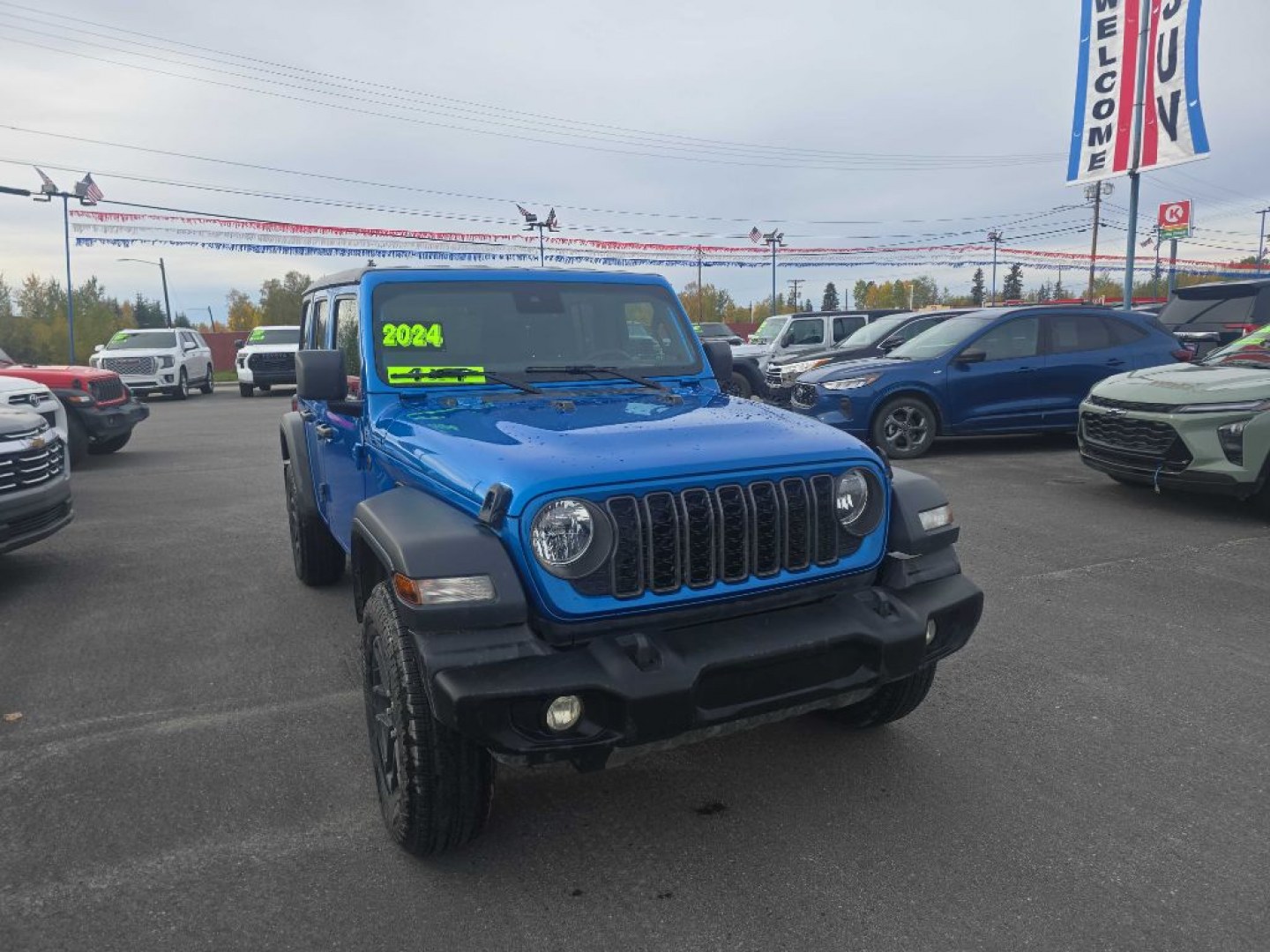 2024 BLUE JEEP WRANGLER SPORT SPORT (1C4PJXDGXRW) with an 3.6L engine, Automatic transmission, located at 2525 S. Cushman, Fairbanks, AK, 99701, (907) 452-5707, 64.824036, -147.712311- Photo#4