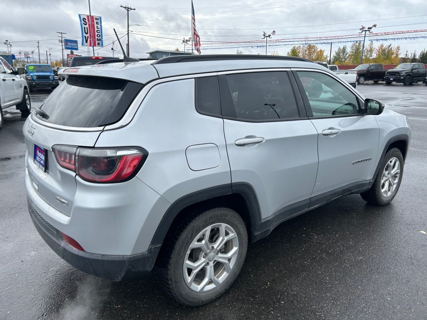 2024 SILVER JEEP COMPASS LATITUDE (3C4NJDBN2RT) with an 2.0L engine, Automatic transmission, located at 2525 S. Cushman, Fairbanks, AK, 99701, (907) 452-5707, 64.824036, -147.712311- Photo#2