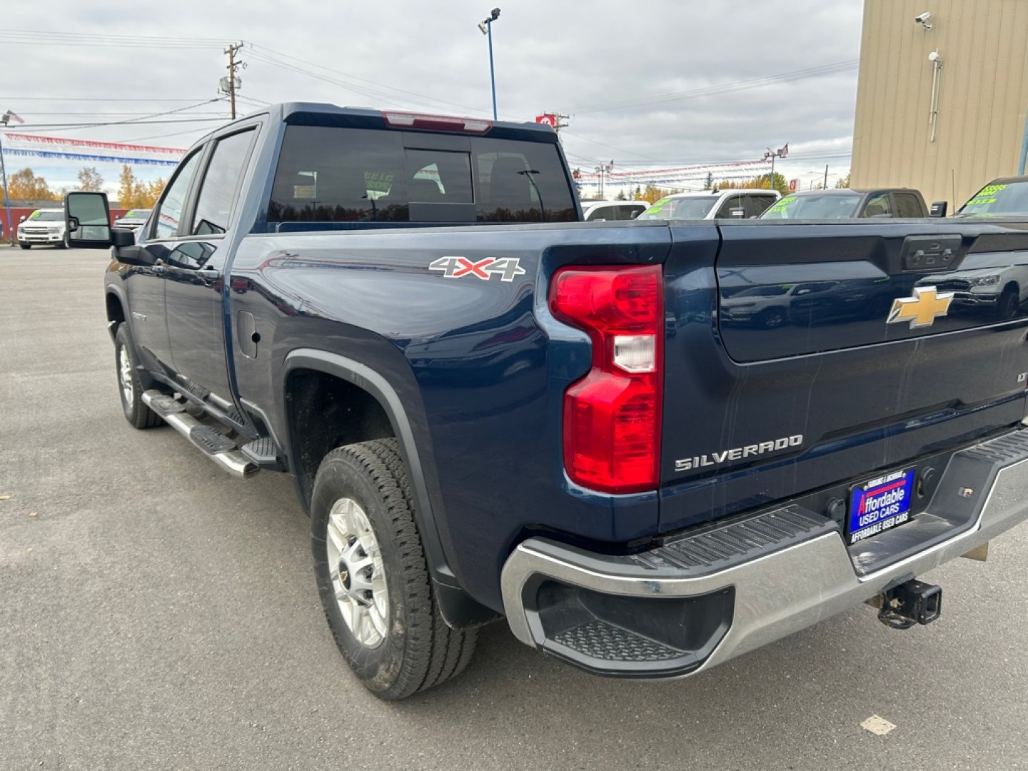 2023 BLUE CHEVROLET SILVERADO 2500 HEAVY DUTY LT (1GC4YNEY1PF) with an 6.6L engine, Automatic transmission, located at 2525 S. Cushman, Fairbanks, AK, 99701, (907) 452-5707, 64.824036, -147.712311- Photo#3