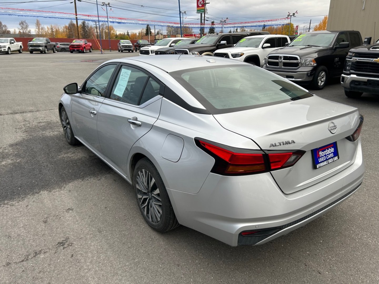 2024 SILVER NISSAN ALTIMA SV (1N4BL4DV3RN) with an 2.5L engine, Continuously Variable transmission, located at 2525 S. Cushman, Fairbanks, AK, 99701, (907) 452-5707, 64.824036, -147.712311- Photo#3