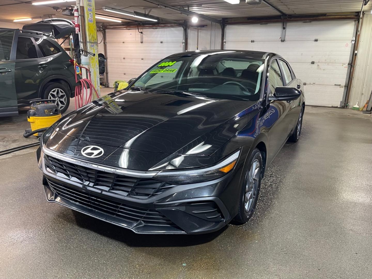 2024 BLACK HYUNDAI ELANTRA SEL (KMHLM4DG8RU) with an 2.0L engine, Continuously Variable transmission, located at 2525 S. Cushman, Fairbanks, AK, 99701, (907) 452-5707, 64.824036, -147.712311- Photo#1