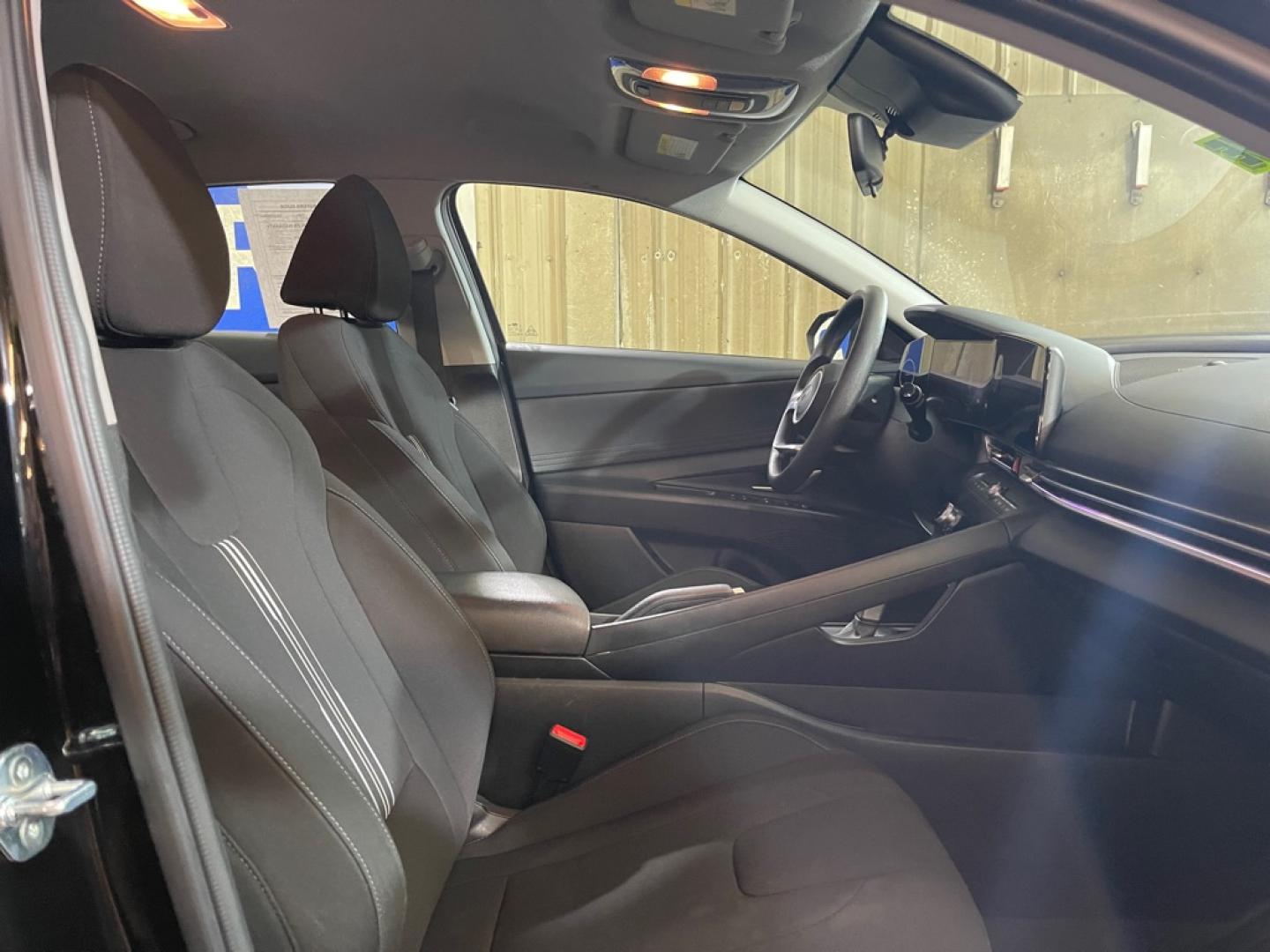 2024 BLACK HYUNDAI ELANTRA SEL (KMHLM4DG8RU) with an 2.0L engine, Continuously Variable transmission, located at 2525 S. Cushman, Fairbanks, AK, 99701, (907) 452-5707, 64.824036, -147.712311- Photo#3