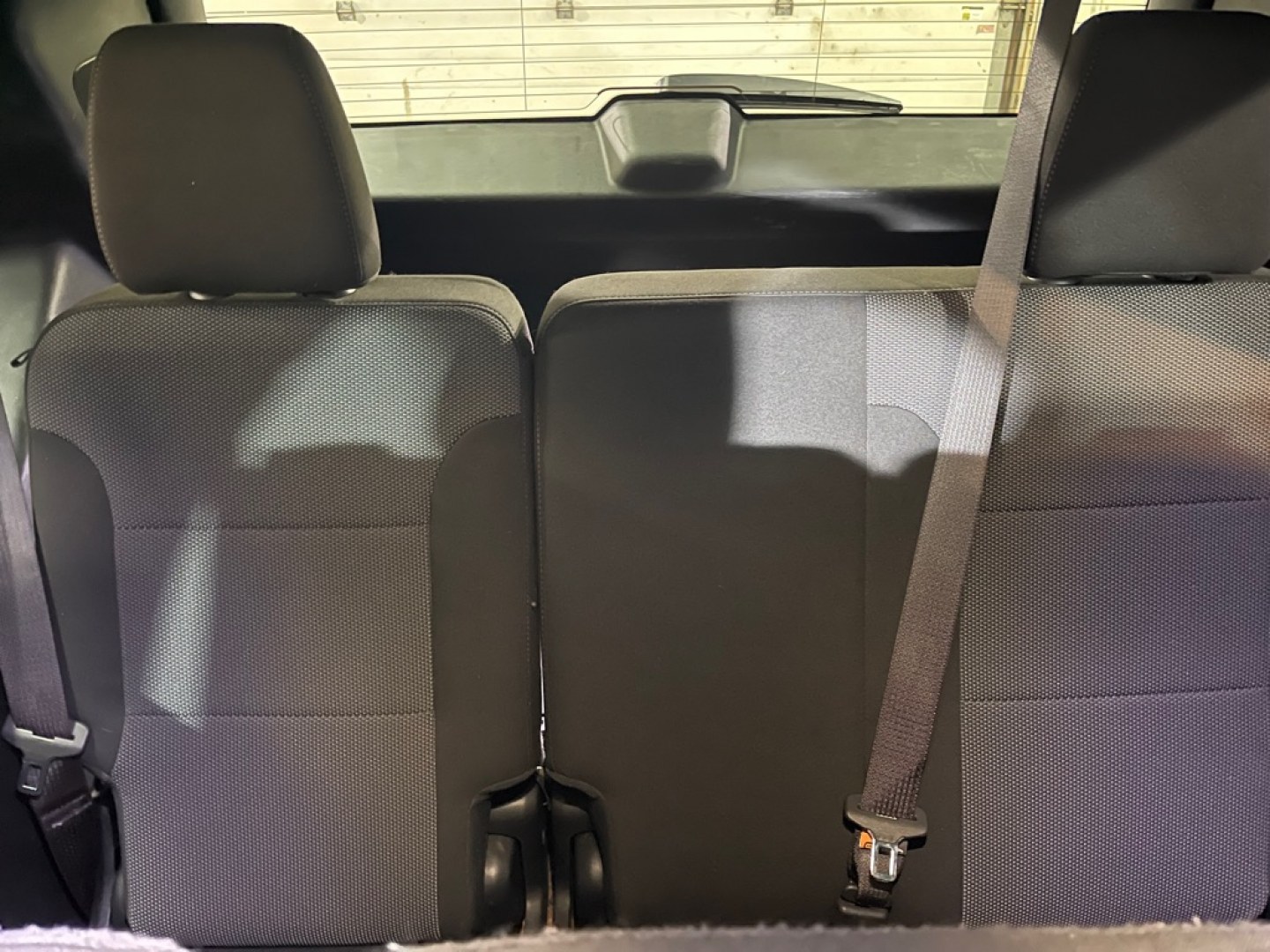 2023 WHITE CHEVROLET TRAVERSE LT (1GNEVGKW7PJ) with an 3.6L engine, Automatic transmission, located at 2525 S. Cushman, Fairbanks, AK, 99701, (907) 452-5707, 64.824036, -147.712311- Photo#5