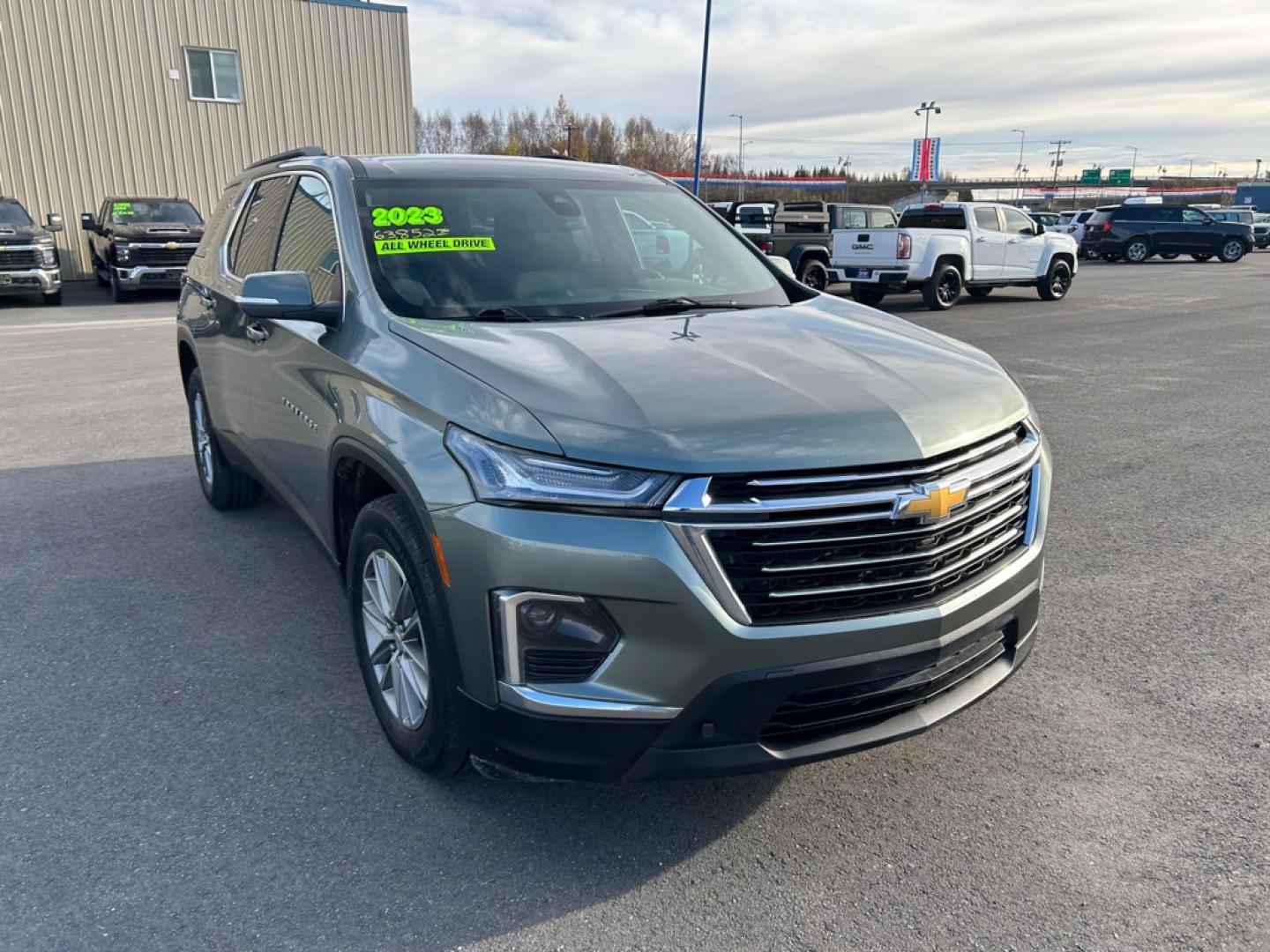 2023 GREY CHEVROLET TRAVERSE LT (1GNEVGKW8PJ) with an 3.6L engine, Automatic transmission, located at 2525 S. Cushman, Fairbanks, AK, 99701, (907) 452-5707, 64.824036, -147.712311- Photo#1