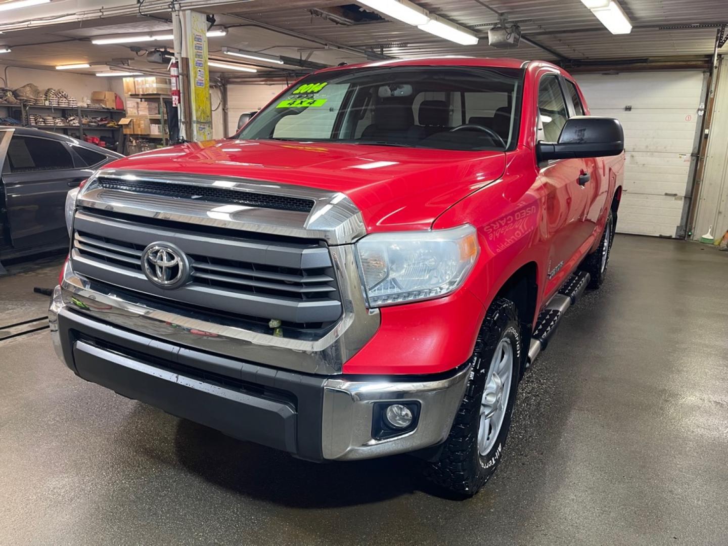 2014 RED TOYOTA TUNDRA SR5 DOUBLE CAB SR (5TFUM5F17EX) with an 4.6L engine, Automatic transmission, located at 2525 S. Cushman, Fairbanks, AK, 99701, (907) 452-5707, 64.824036, -147.712311- Photo#1