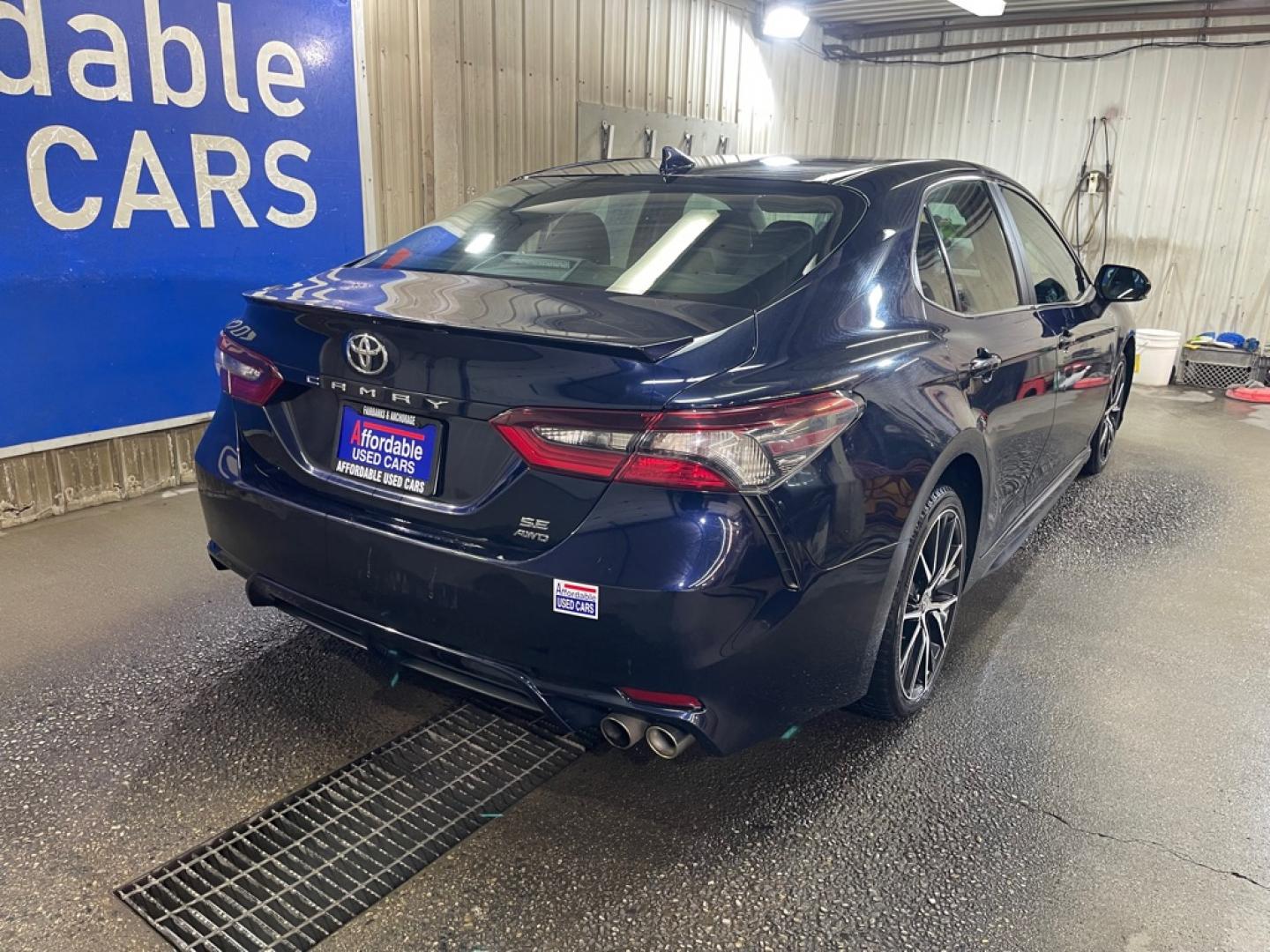 2021 BLUE TOYOTA CAMRY SE (4T1S11BK5MU) with an 2.5L engine, Automatic transmission, located at 2525 S. Cushman, Fairbanks, AK, 99701, (907) 452-5707, 64.824036, -147.712311- Photo#2